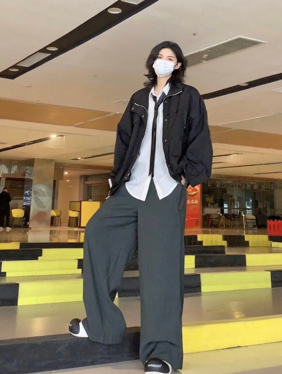 这一身也太酷了吧