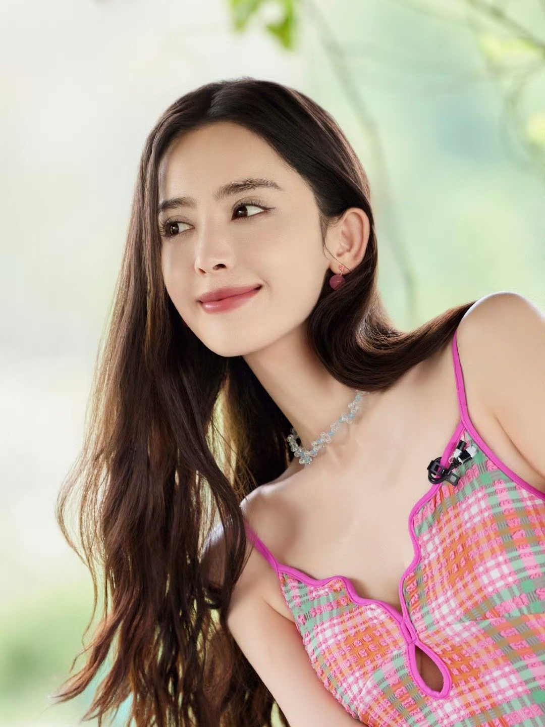 娜扎|夏日清爽迷人的吊带造型也太🔥辣!
