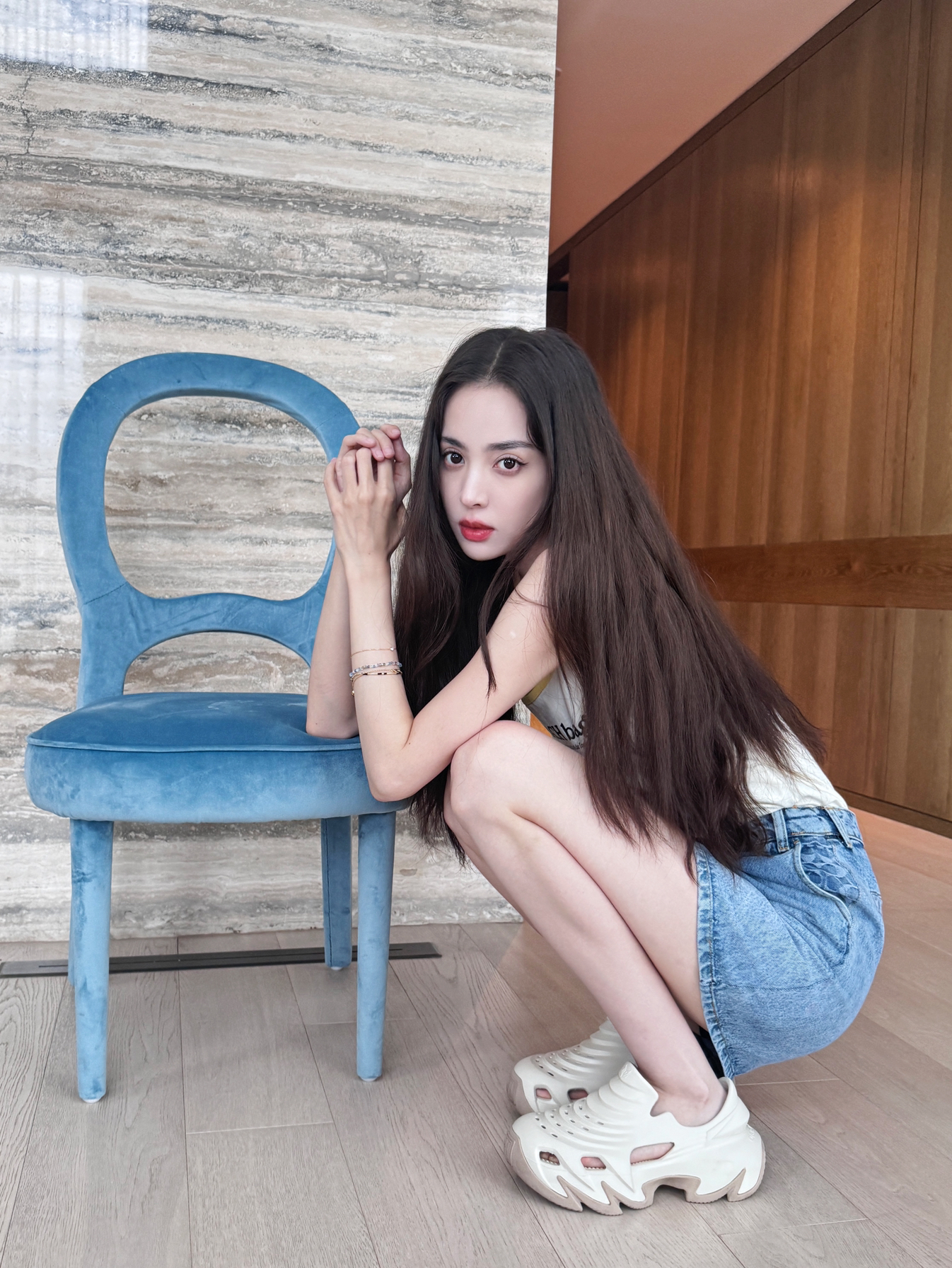 娜扎|夏日清爽迷人的吊带造型也太🔥辣!