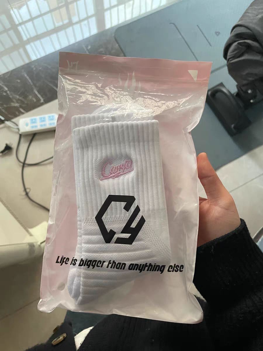 💥爆款来袭！Carryu防滑耐磨毛巾底中筒袜！入手必入款！🔥
