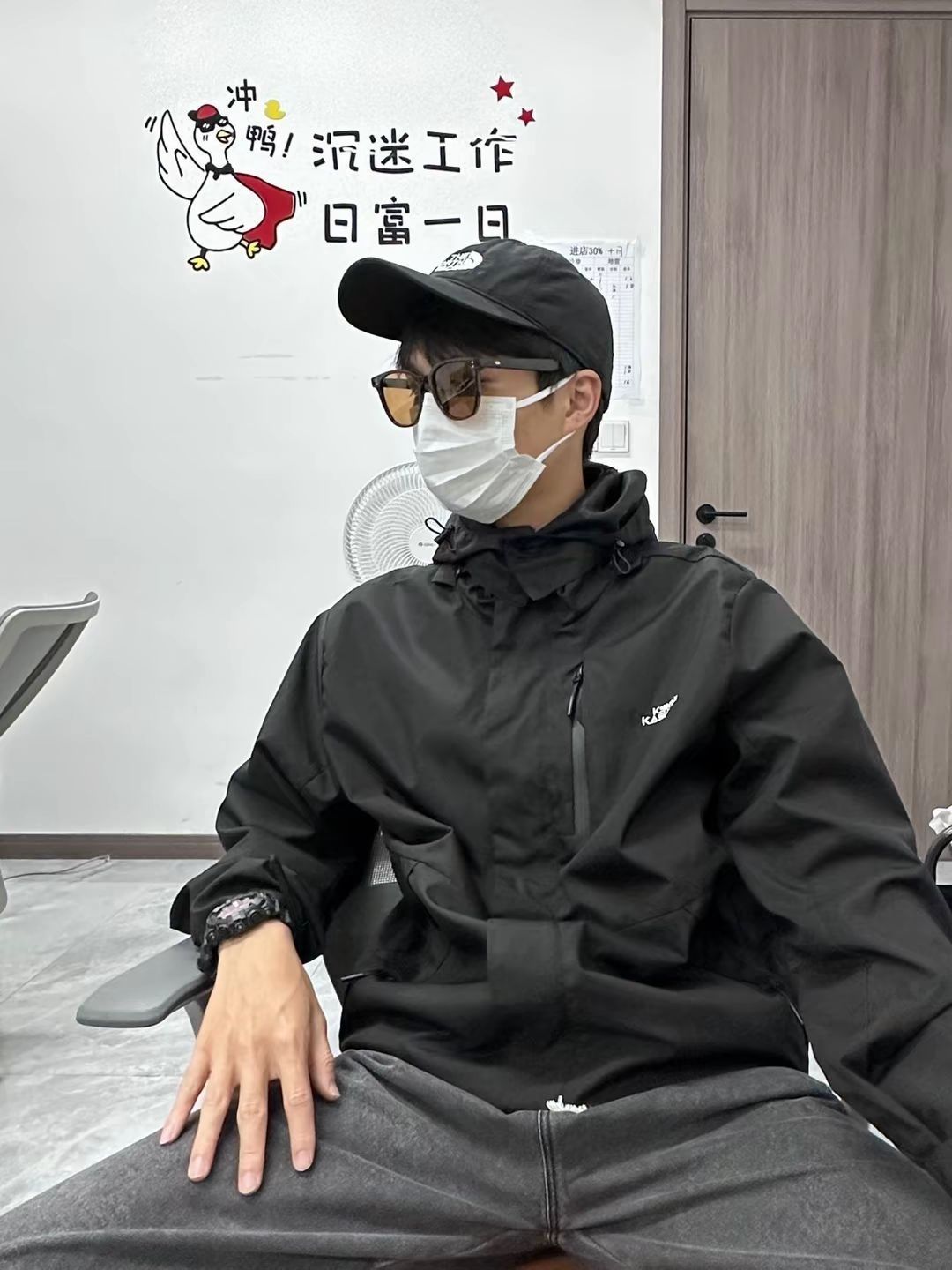 💥猜猜看，我最近入手的这款北面棒球帽有多牛？一戴上，简直就是阳光☀️与活力的结合体！