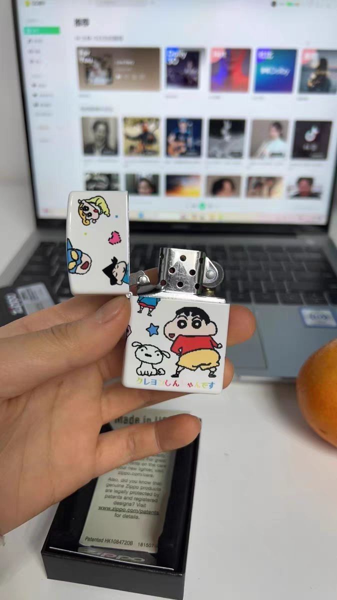 🔥ZIPPO 彩印蜡笔小新个性防风煤油打火机，超有型！💥