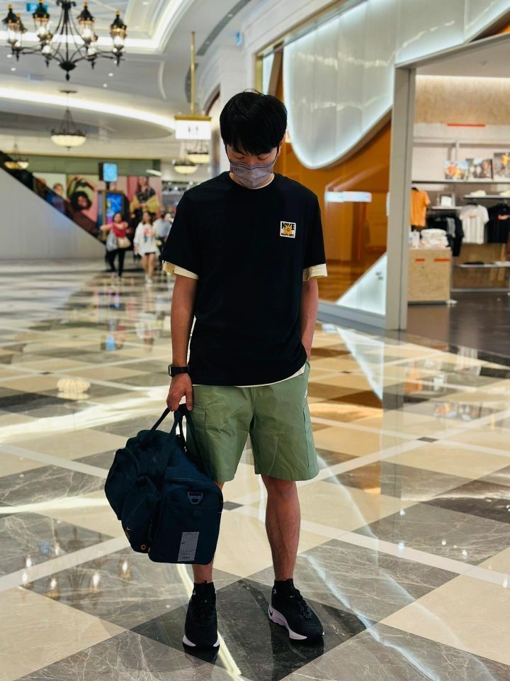 Nike轻盈顺滑短袖穿搭分享