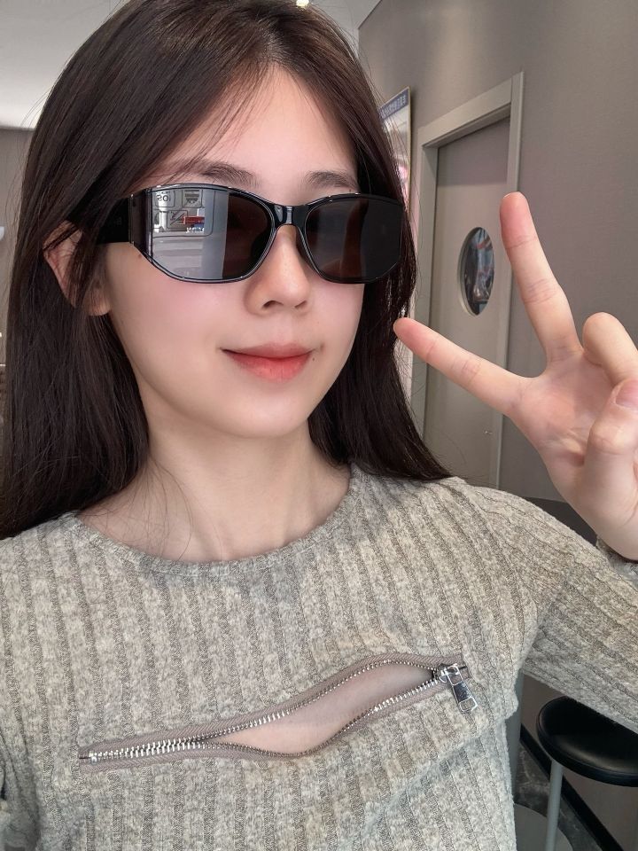不是吧阿sir 今天有点酷呀🕶️
