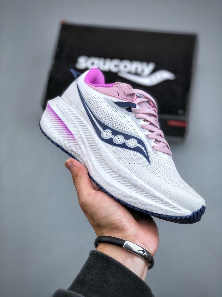 saucony triumph 21索康尼