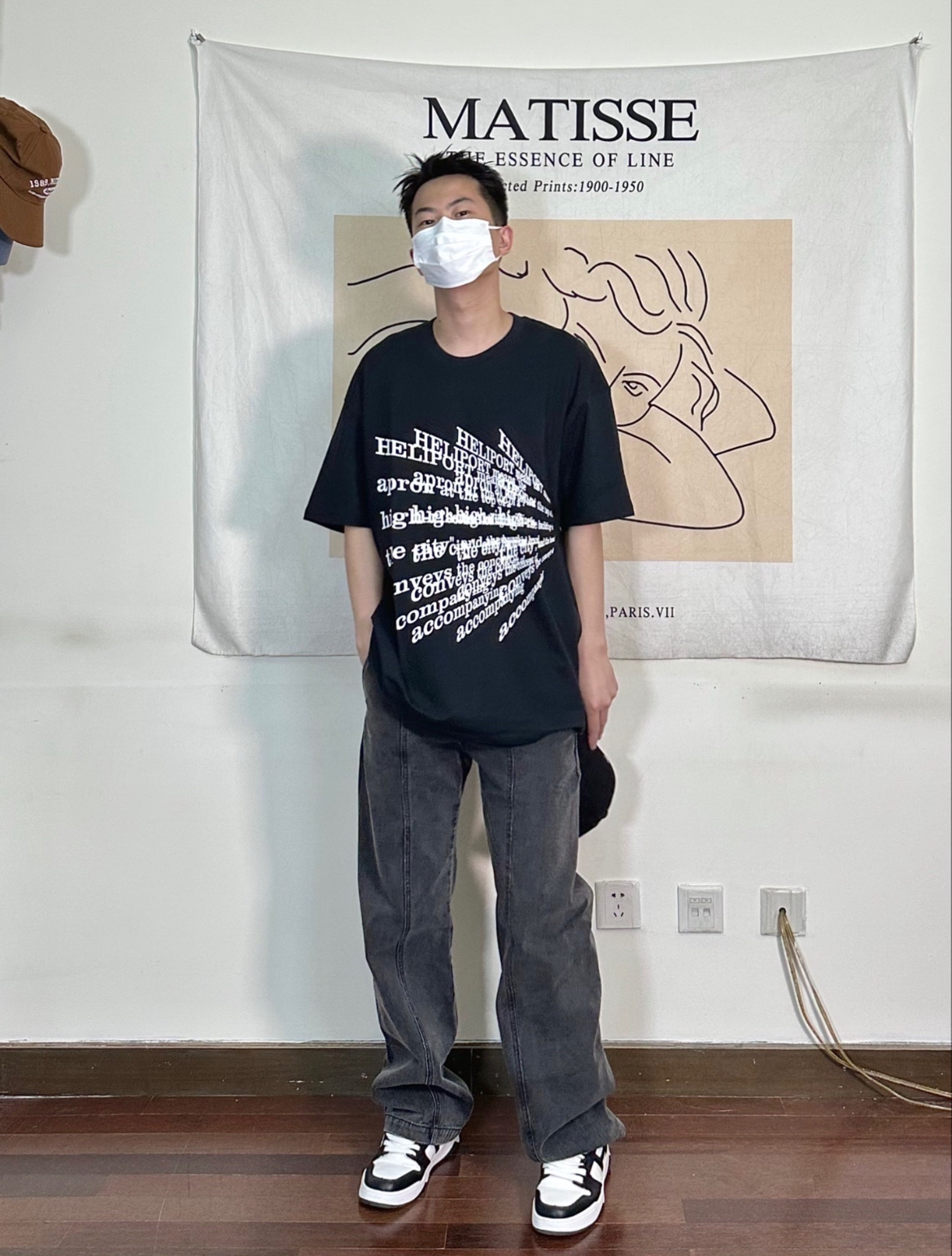 不规则印花T恤