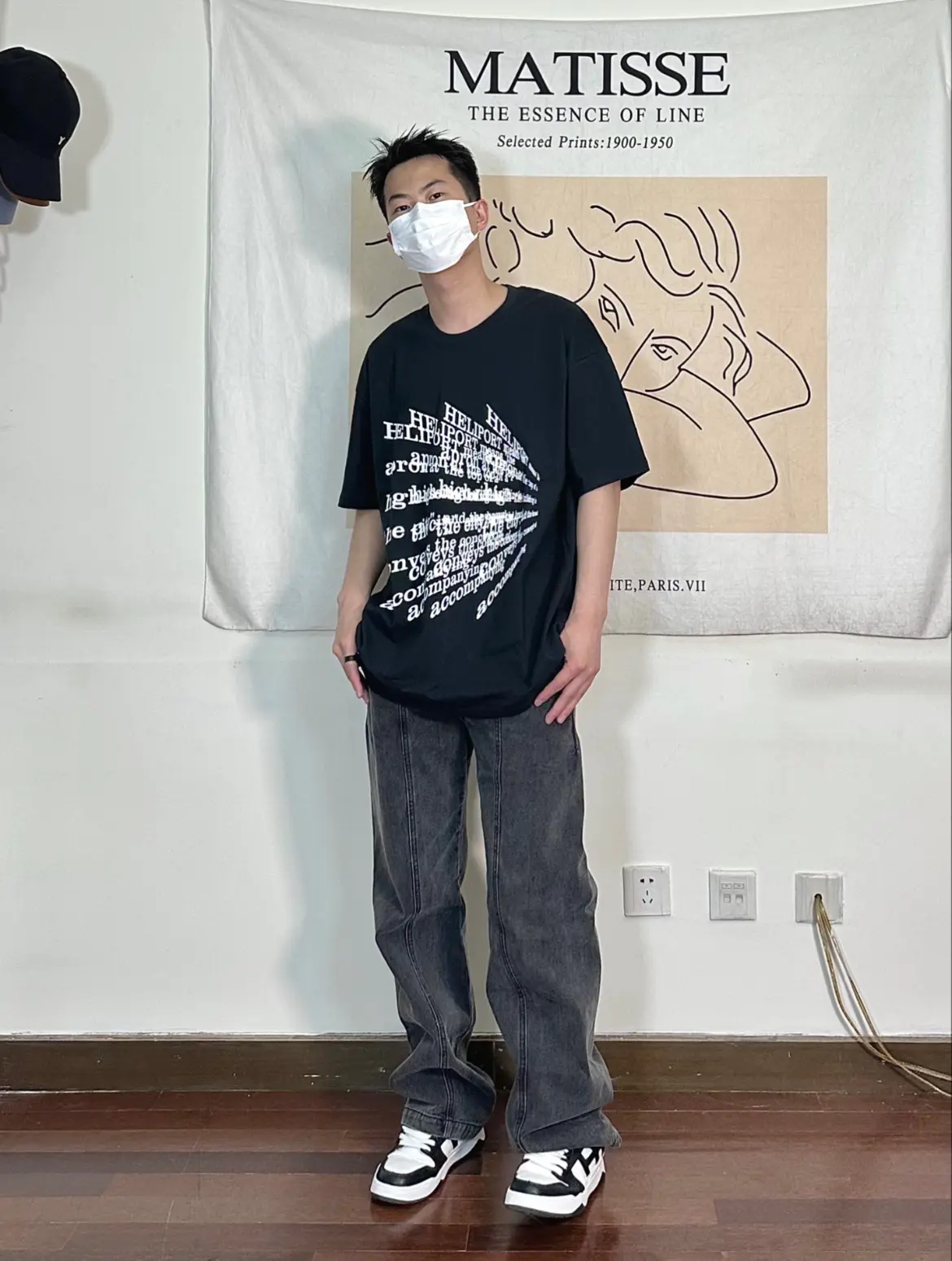 不规则印花T恤