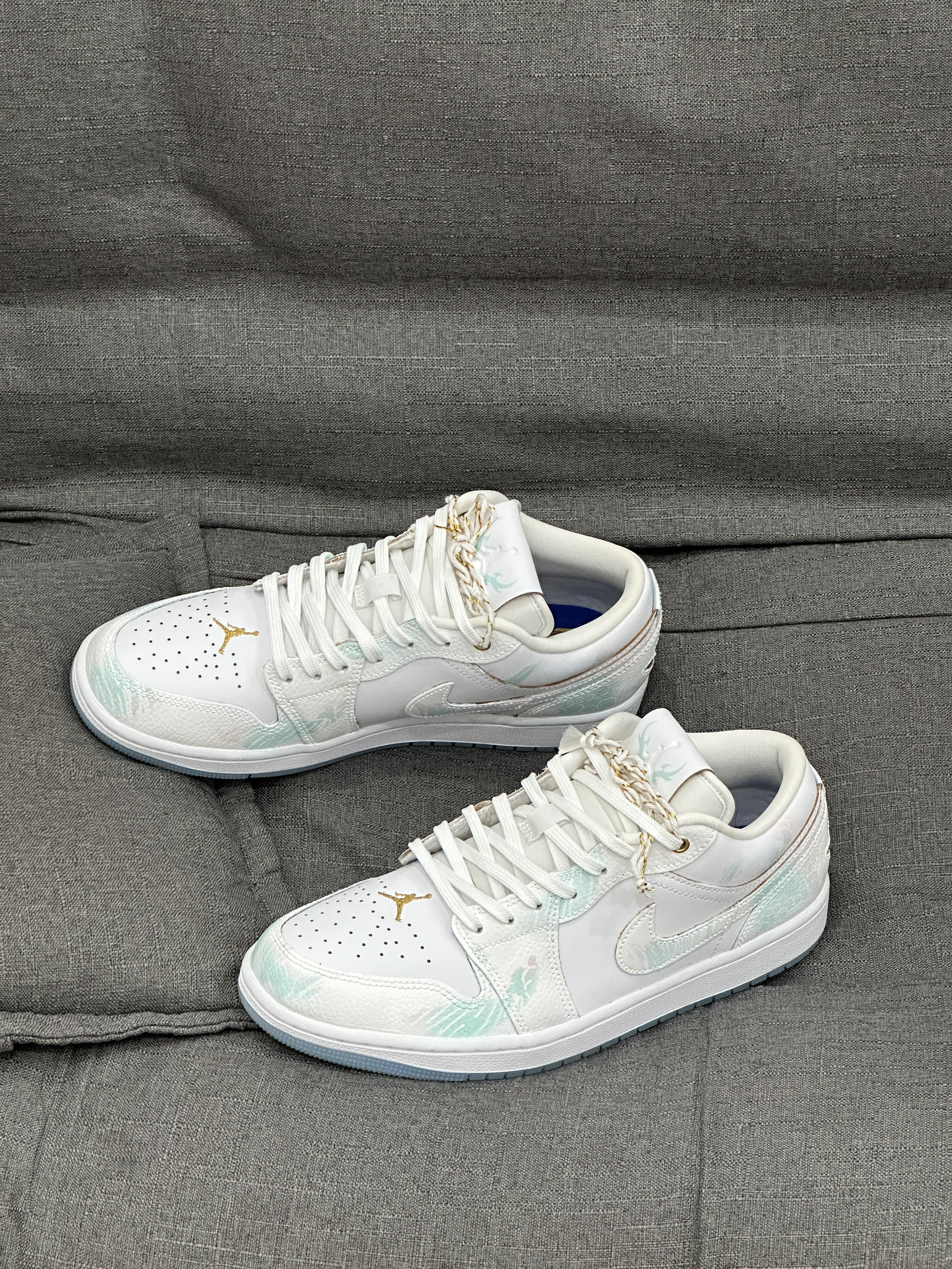 夏天的第一双情侣鞋👩🏻❤️👨🏻 | 龙年🐉限定“青帘烟雨”