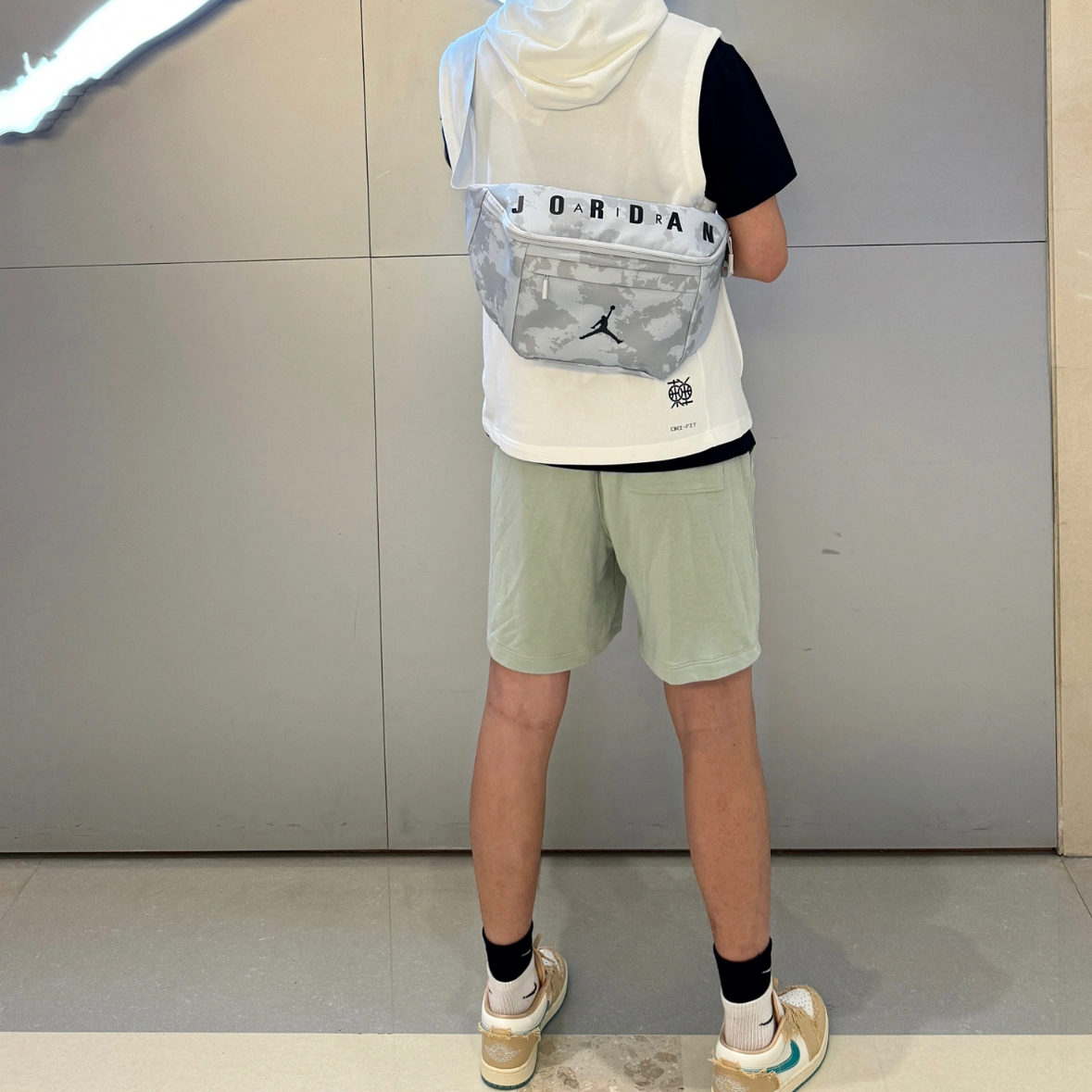 帅气百搭的斜挎包