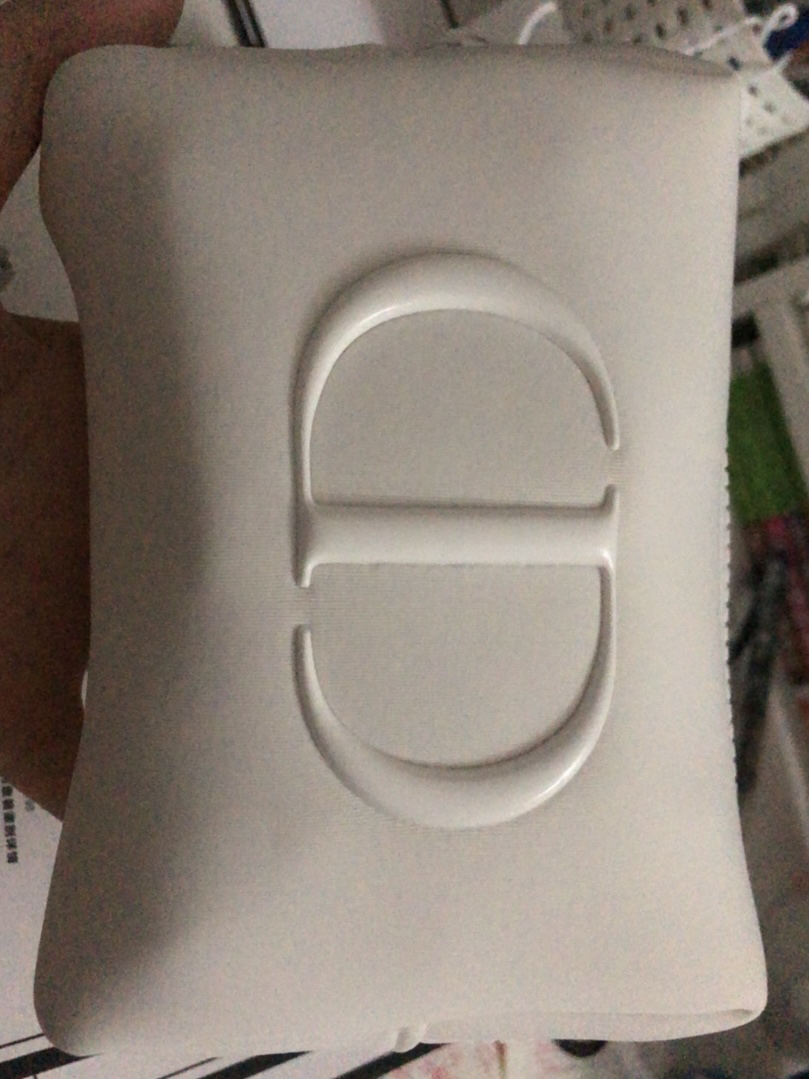 怎么？迪奥也出化妆包啦？！