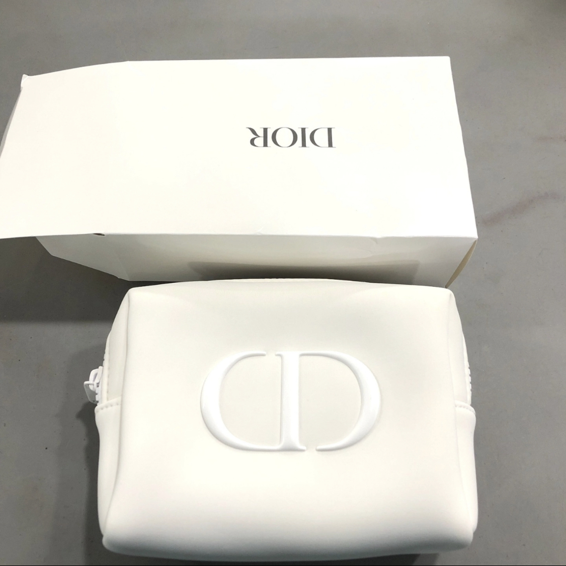 洁白无瑕的化妆包💥太爱了