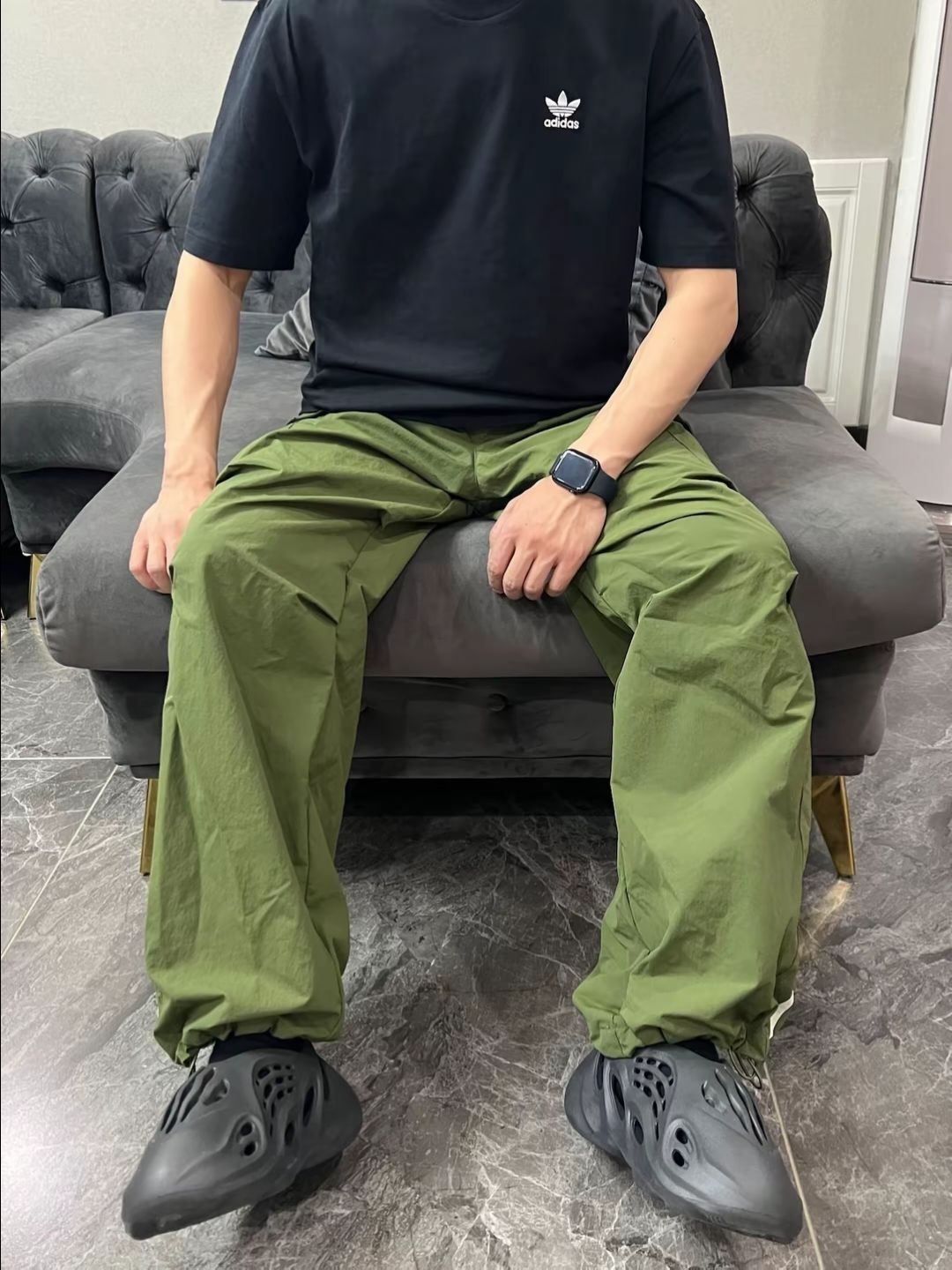 💥爆款来袭!adidas Originals机能风梭织直筒休闲长裤👖