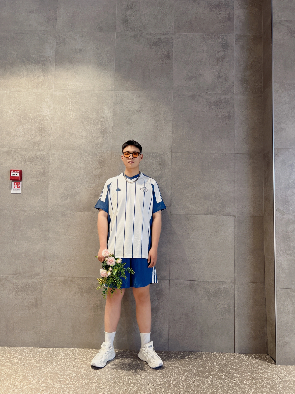 Adidas 满分潇洒的夏天条纹T恤