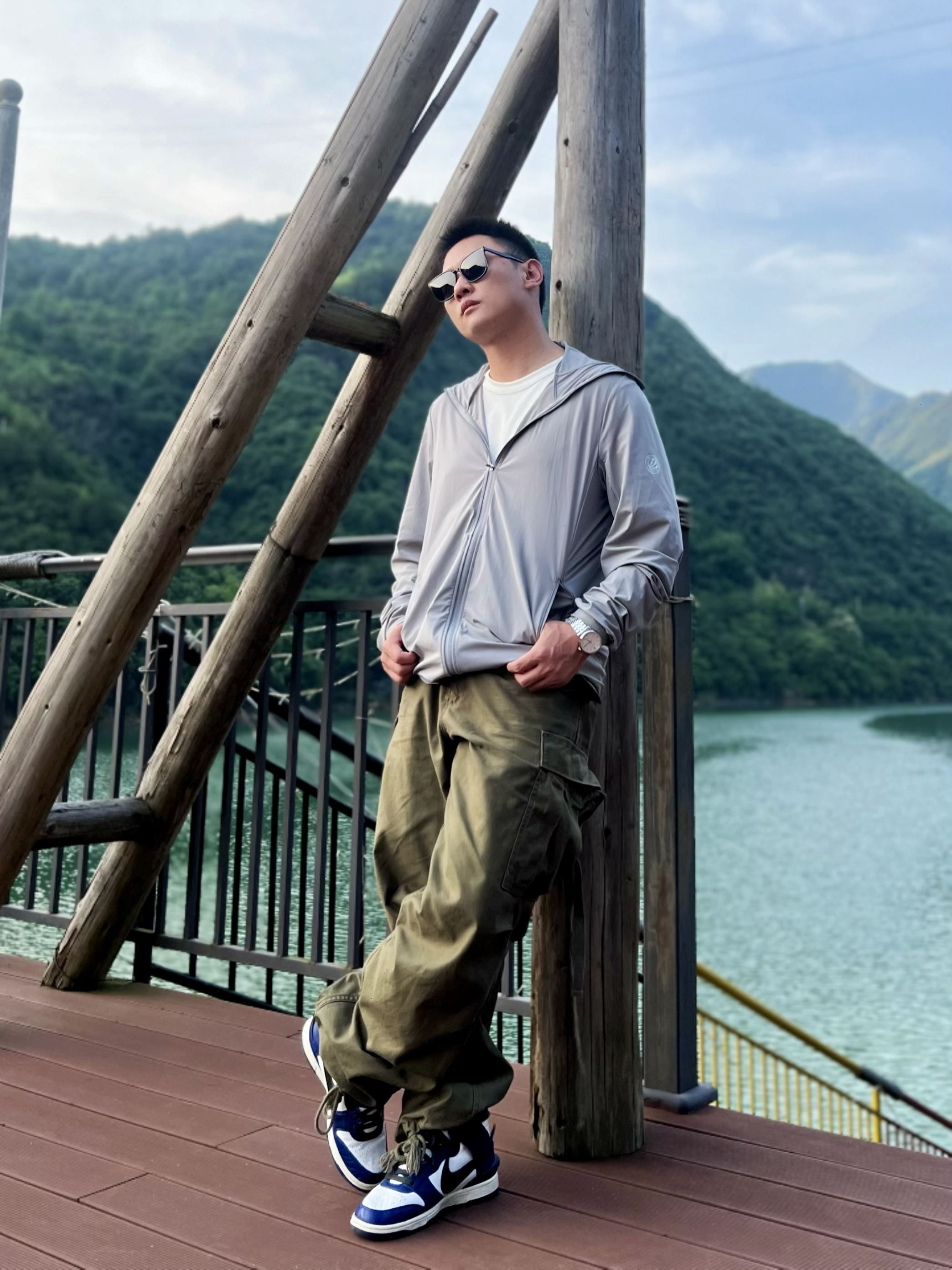 夏天的较量开始了｜防晒衣出行也要配个喜欢的腕表