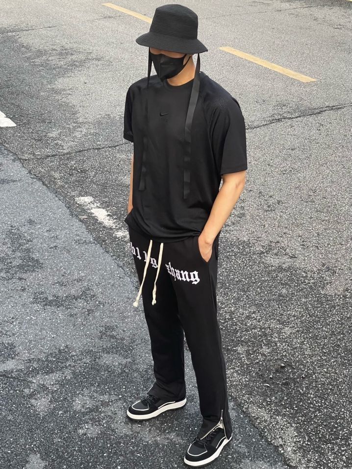 Nike 透气刺绣短袖穿搭日常