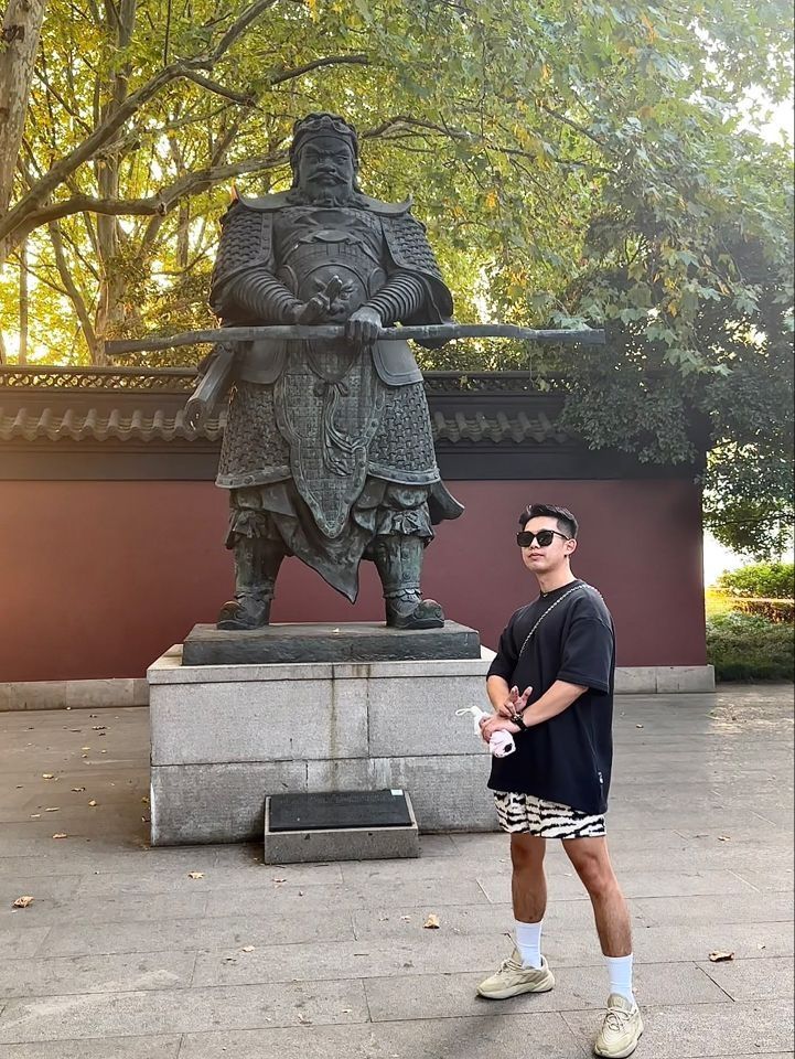 Nike 透气刺绣短袖穿搭分享来啦！
