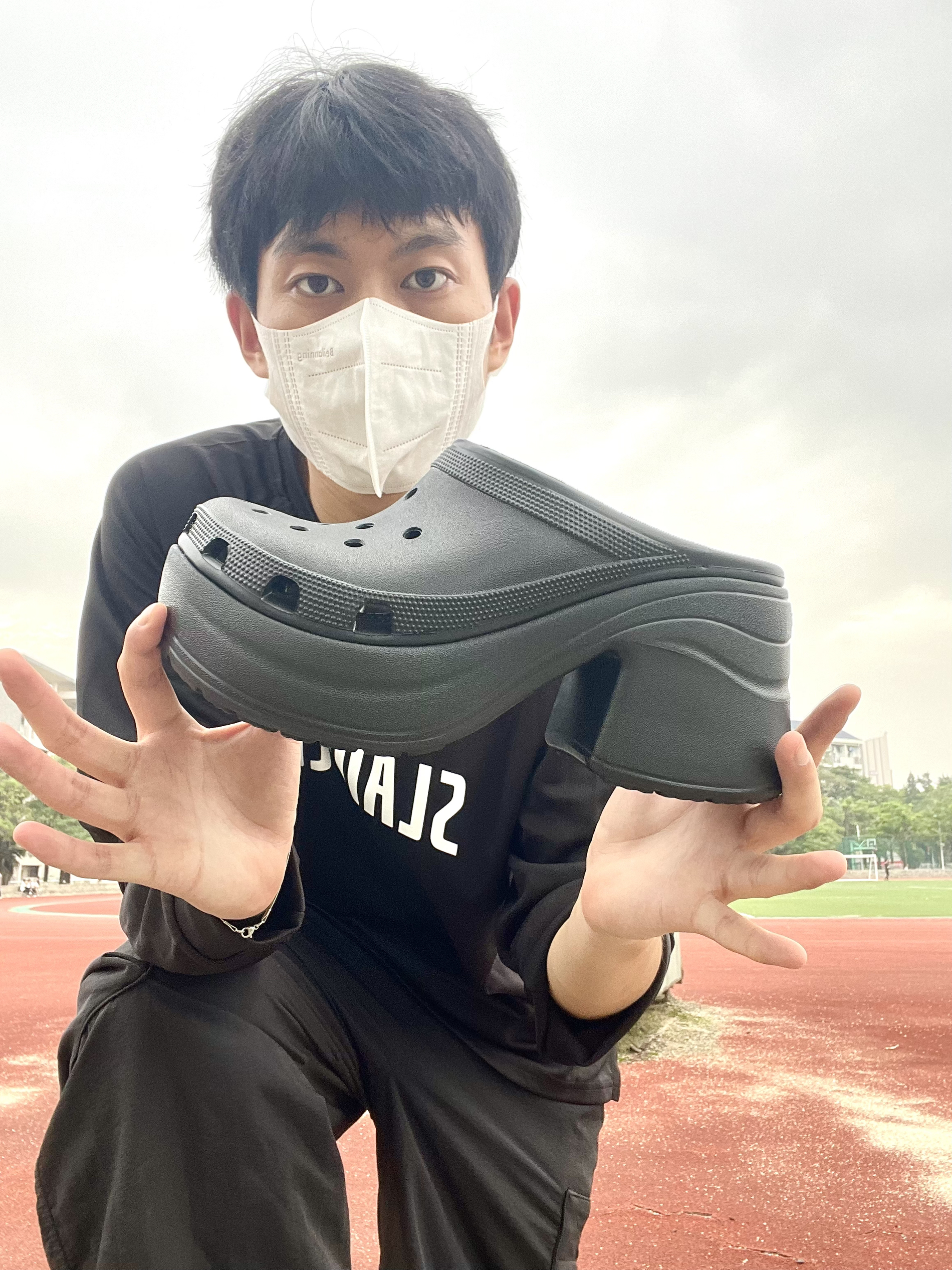 高街人鱼洞洞鞋，不一样的视觉感受