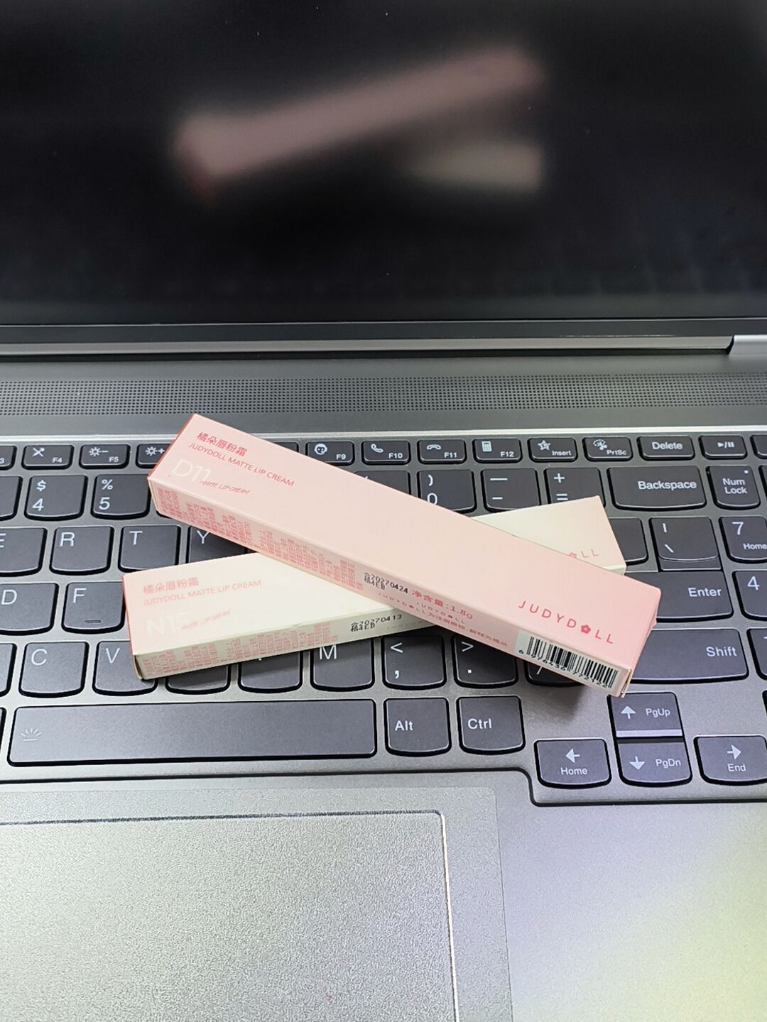这个橘朵的唇粉霜，真的有惊艳到我🥰