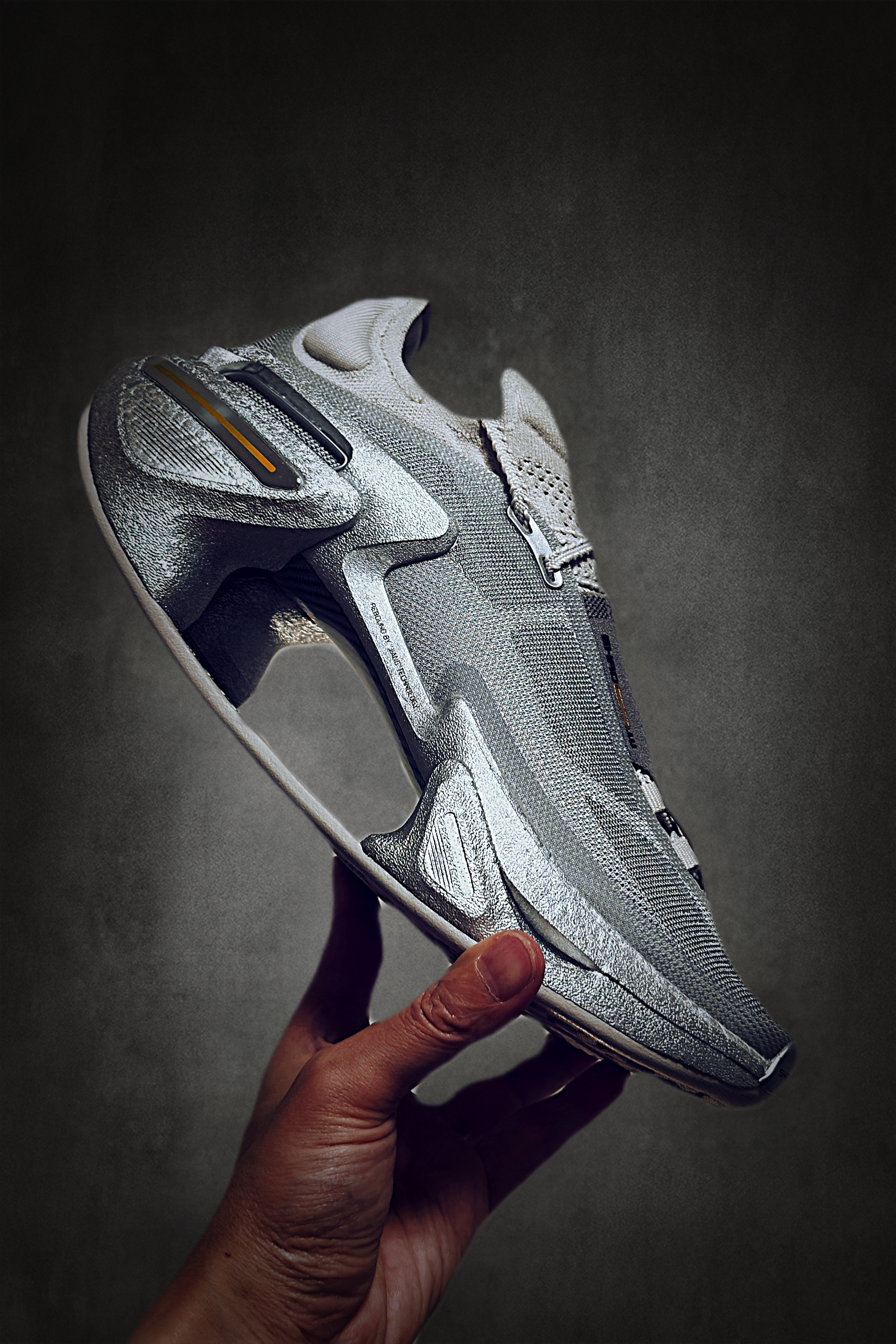 👟 李宁绝影3
AKA: 宇宙飞船🚀

