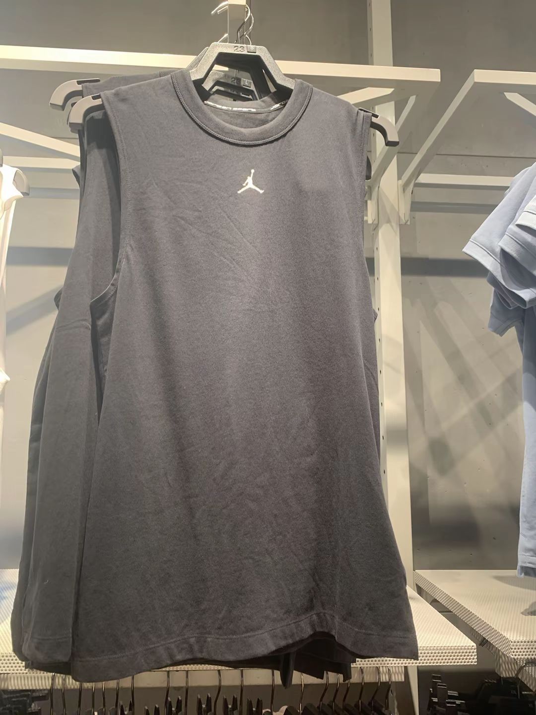 💫乔丹速干开衩纯色圆领无袖背心👕