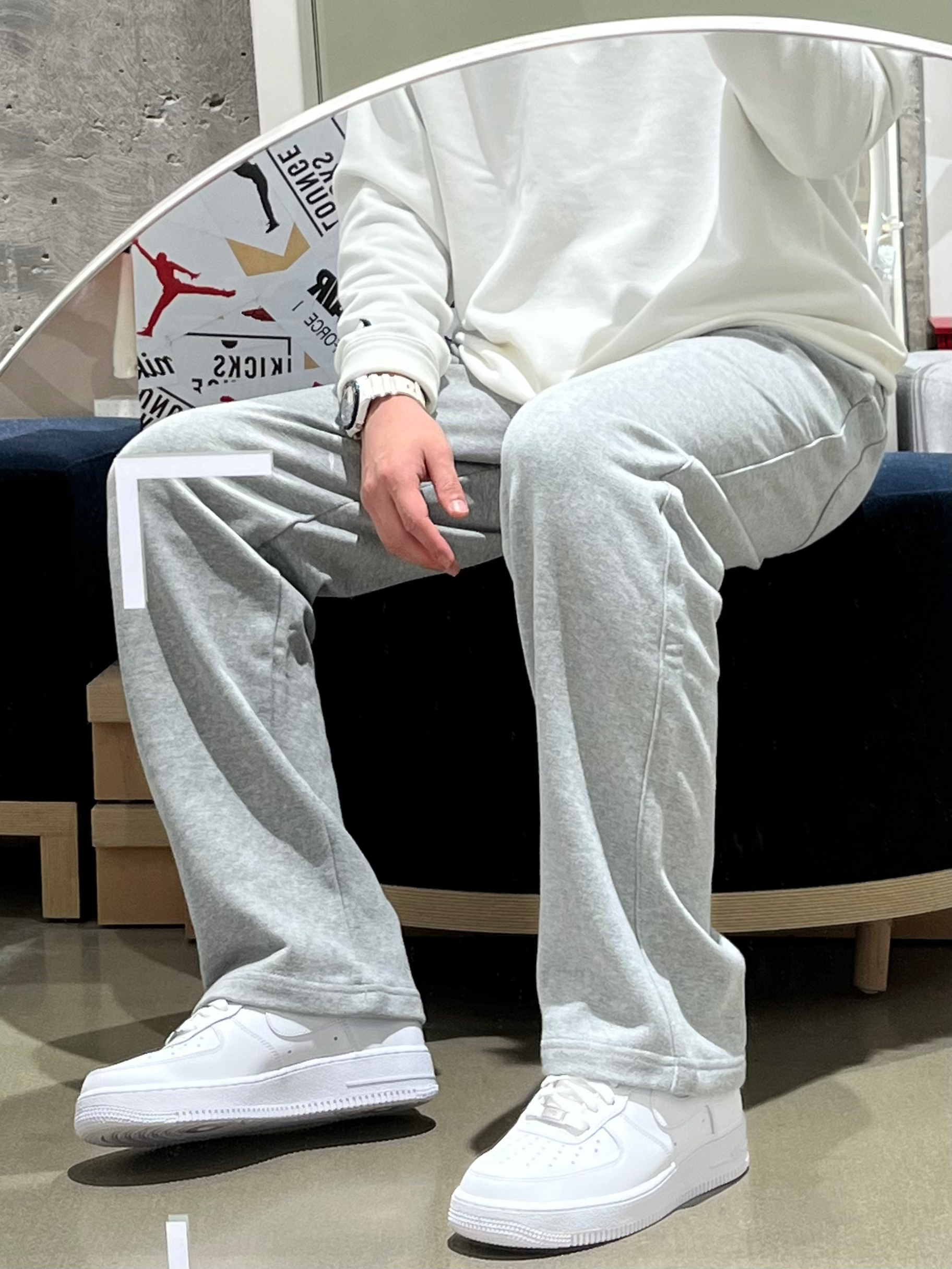 浅色系搭配也太帅啦😍