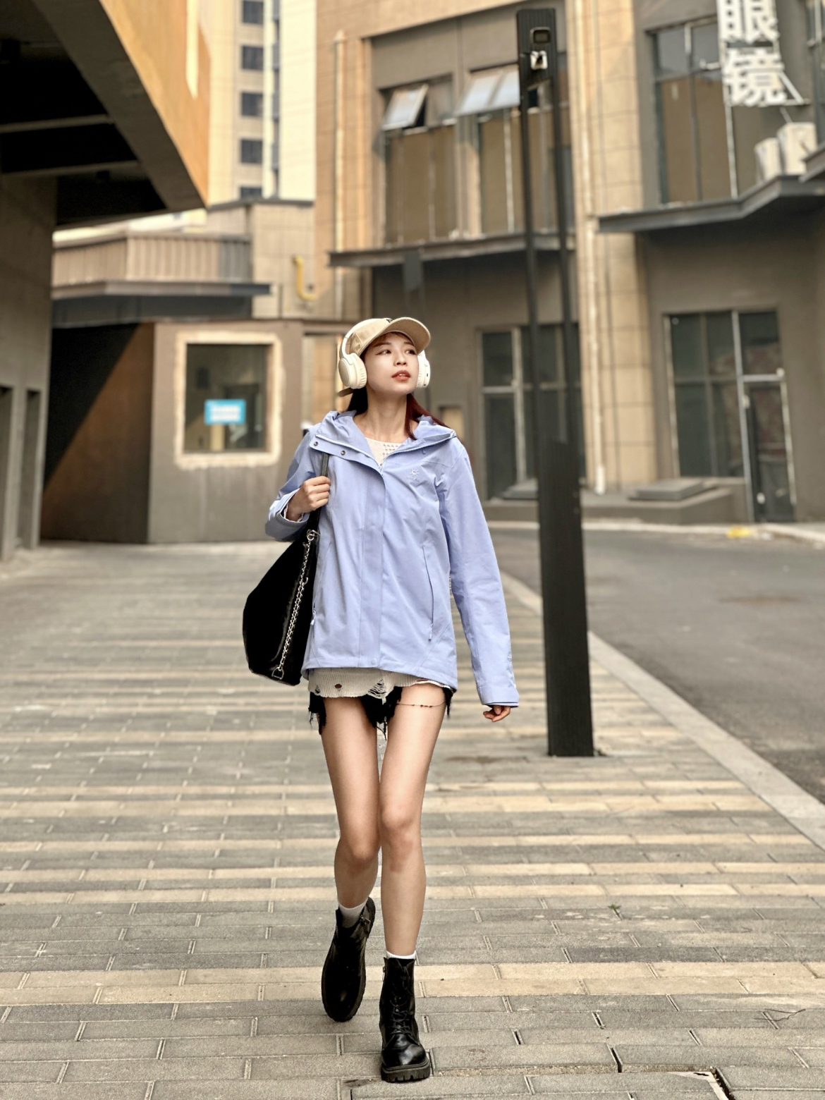 Kailas 一件冲锋衣陪我去远行