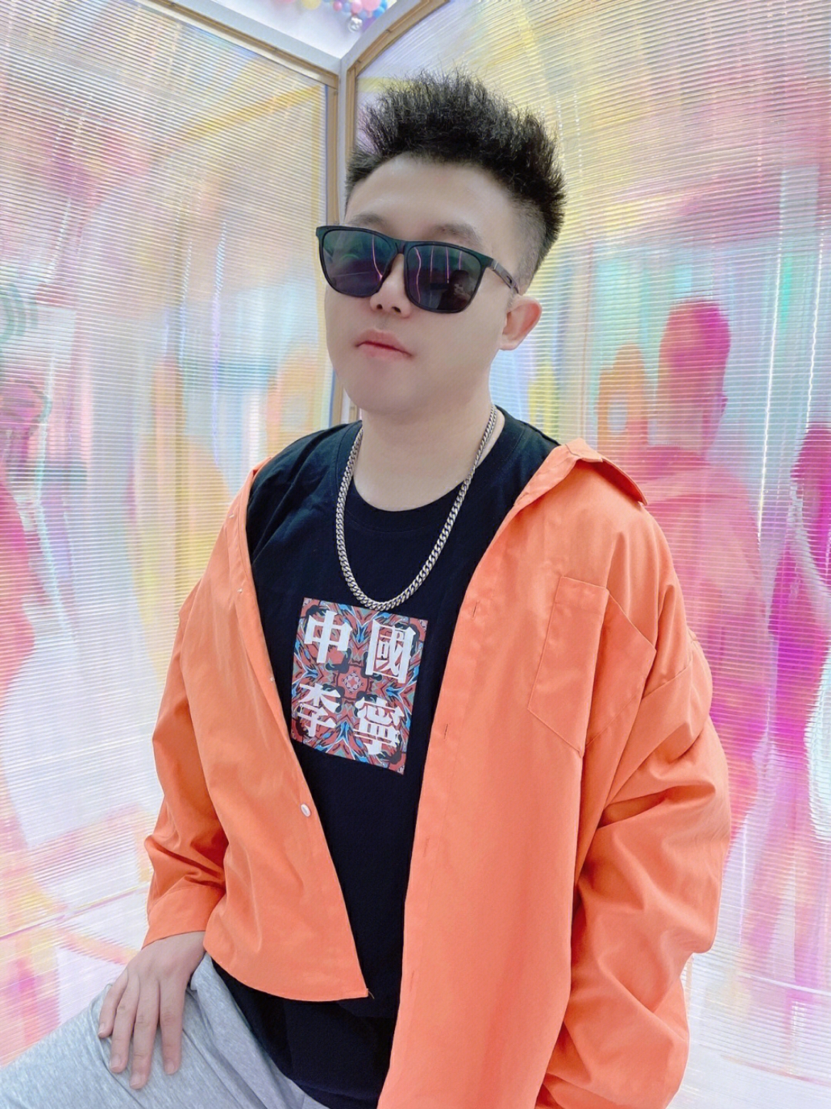 中国黄金 男生也能纯欲起来
