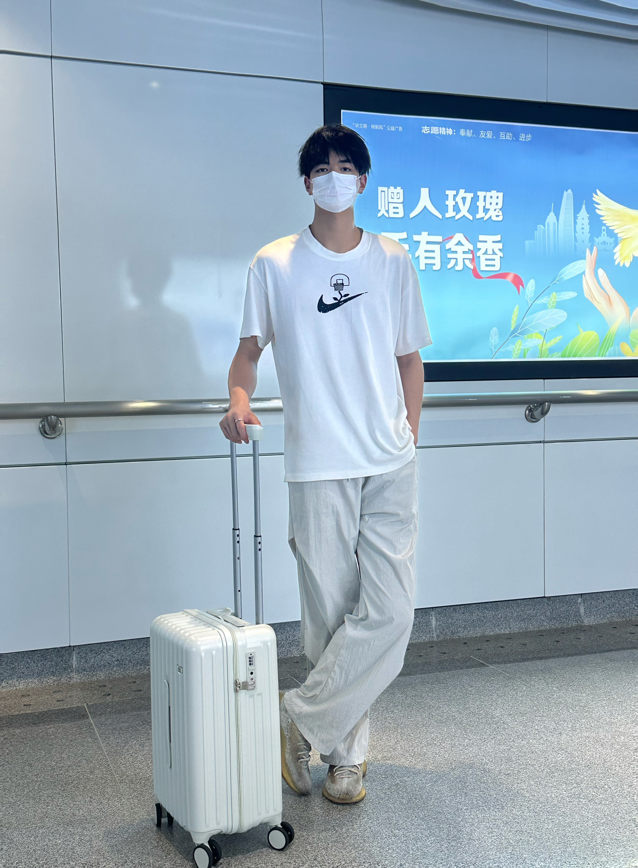 夏日ootd｜旅行怎么能少了它✈️