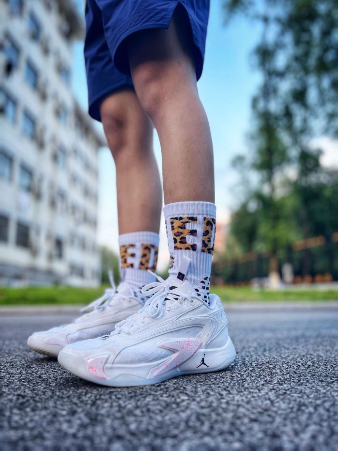 无敌了这个豹纹🐆球袜🥳