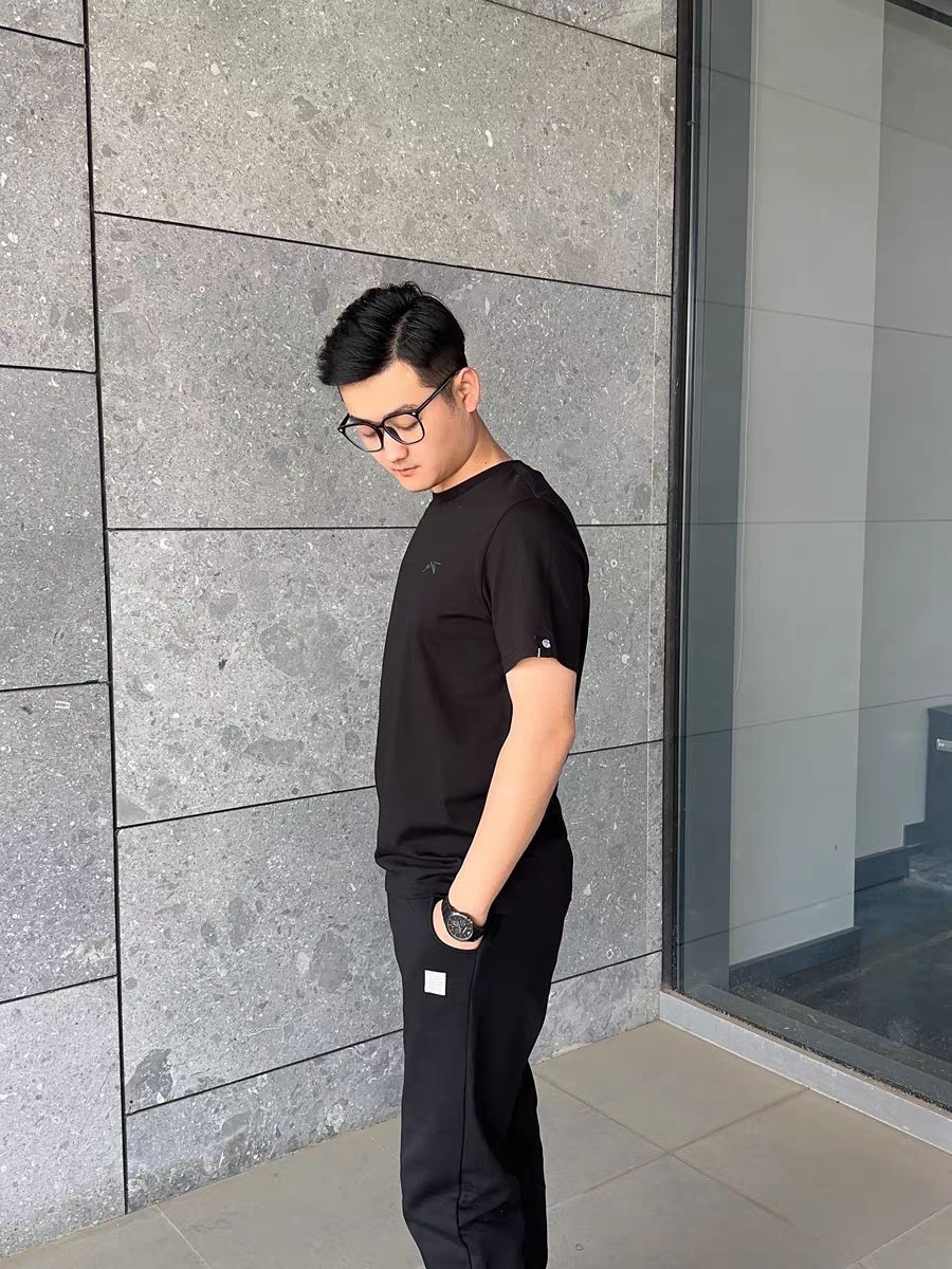 哎呀呀，这款海澜之家的内搭短袖，真的太赞了！✨