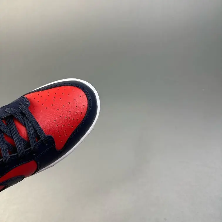 《Nike Dunk Low CO.JP “City Attack”:红与黑的时尚之选》
