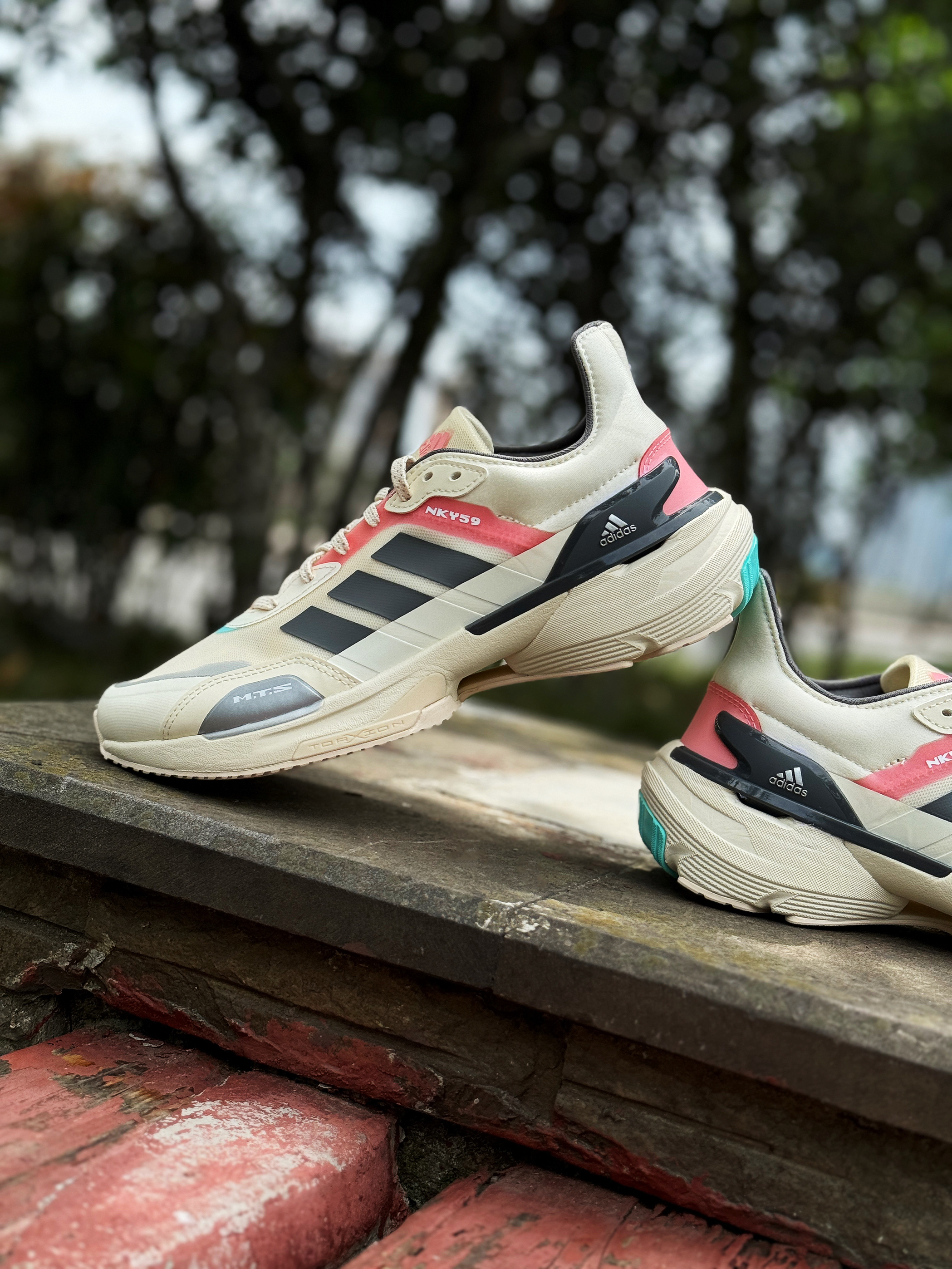 运动通勤两不误｜adidas MTS