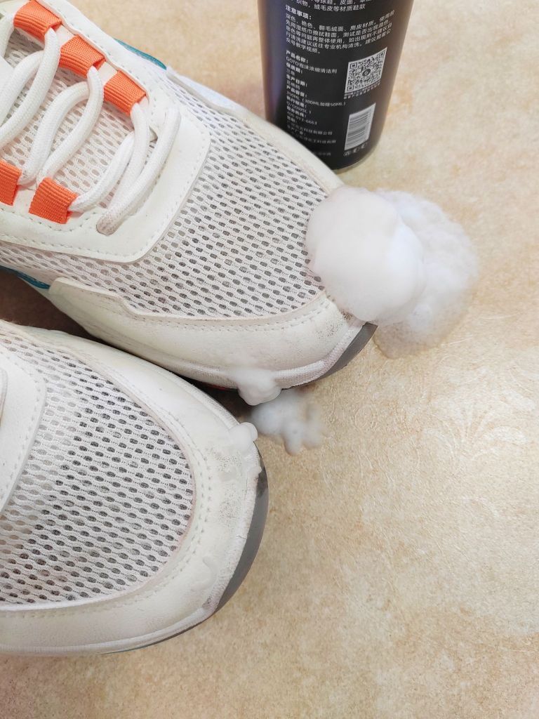 🎀GOTO 泡沫清洗球鞋神器,让鞋子焕新如初💦👟