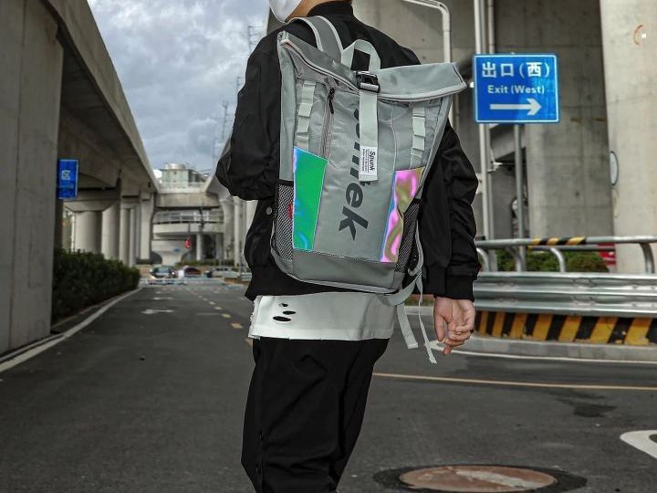 日式风格双肩包，不容错过