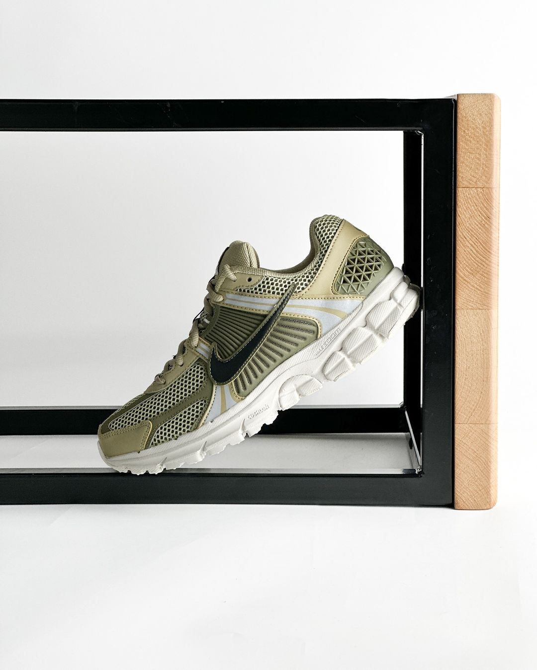 一双让人看着很舒服的 NIKE ZOOM 跑鞋！