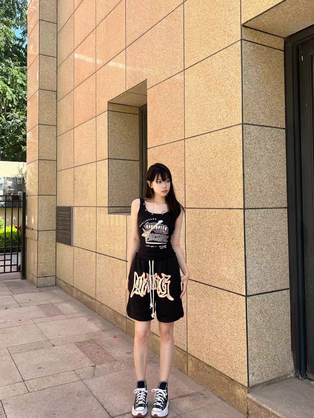 黑色休闲 超帅的短裤