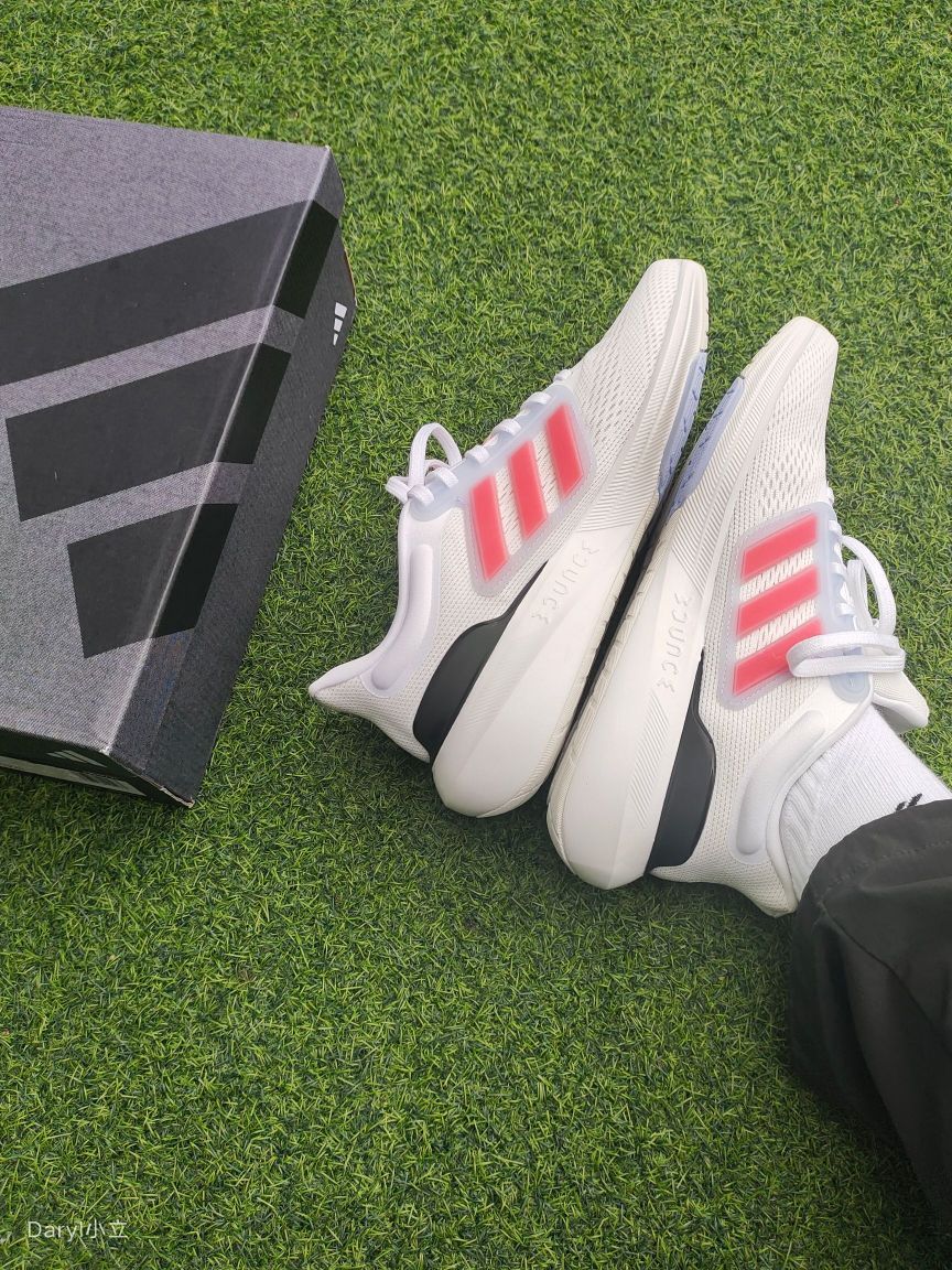 春夏季跑鞋分享 1000米就靠它啦