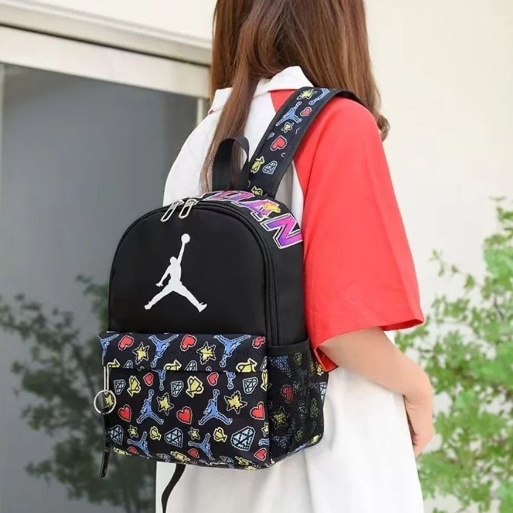 中号包包还得看它