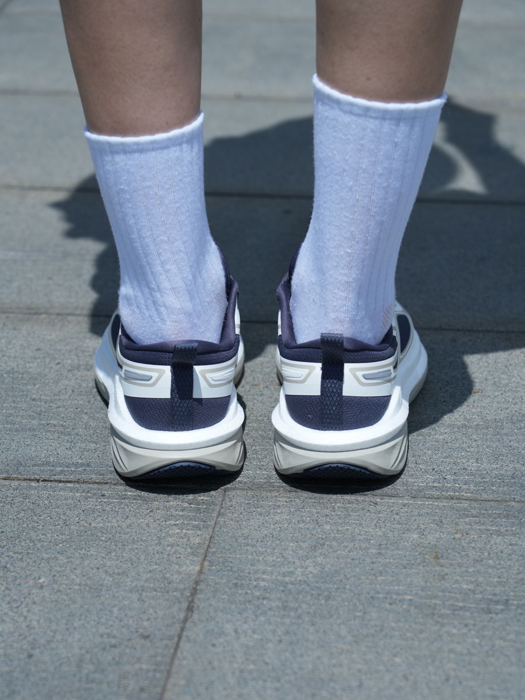 吹爆鸿星尔克山河系列纵横2.0跑鞋,舒适度满分!