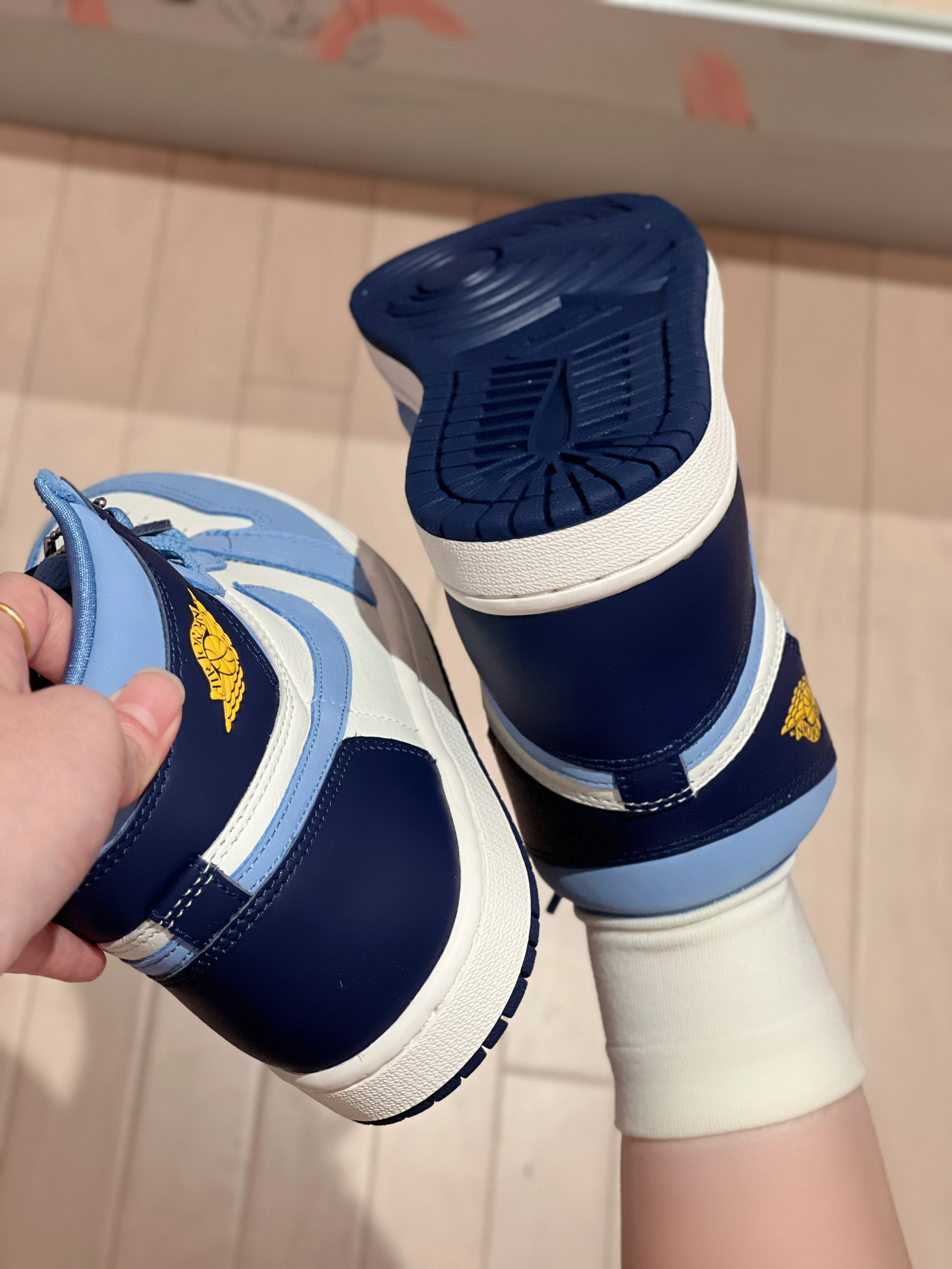 🤍💙