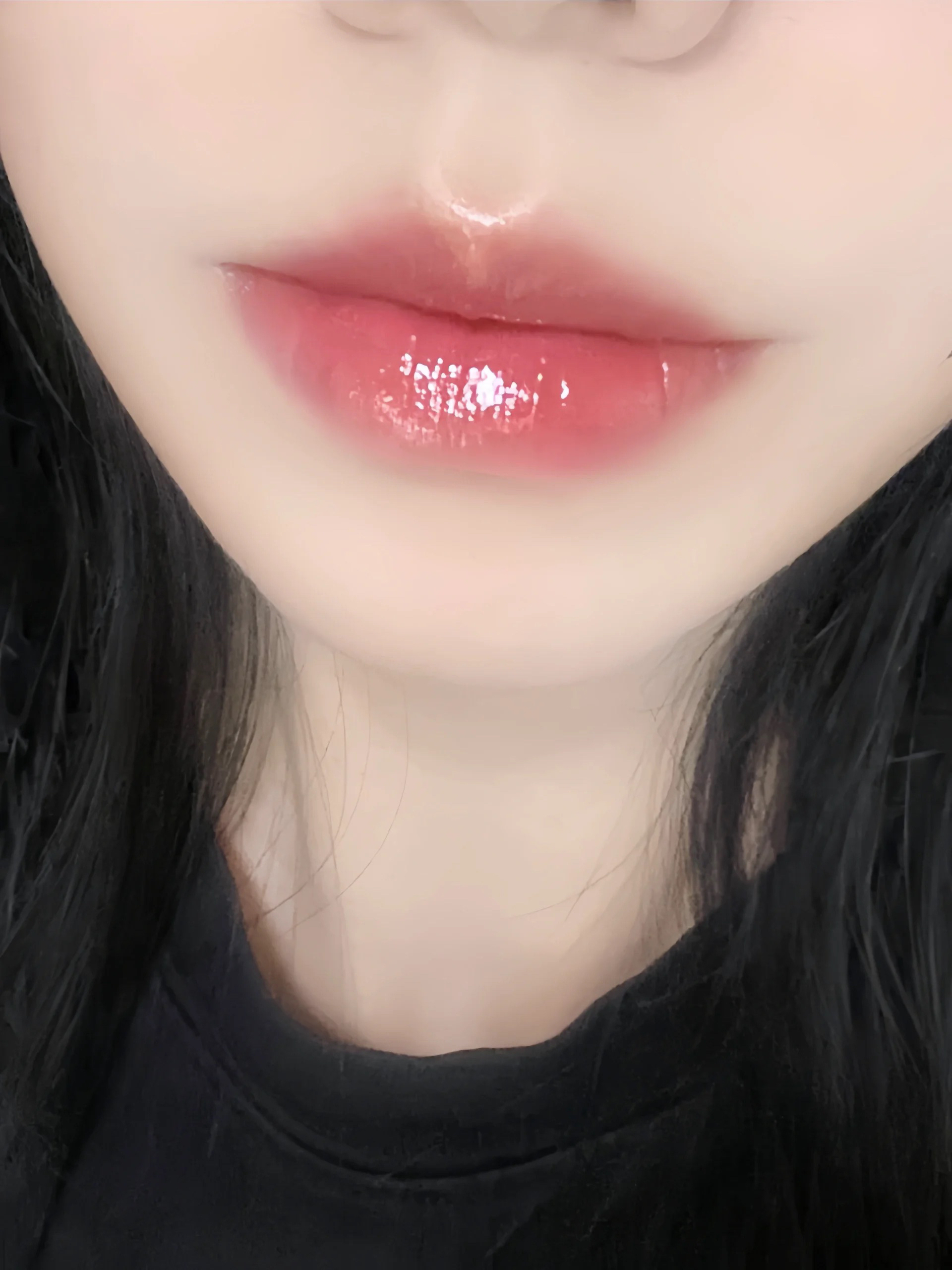 蜜桃🍑镜面唇釉！这清冷感一整个凉快住了！