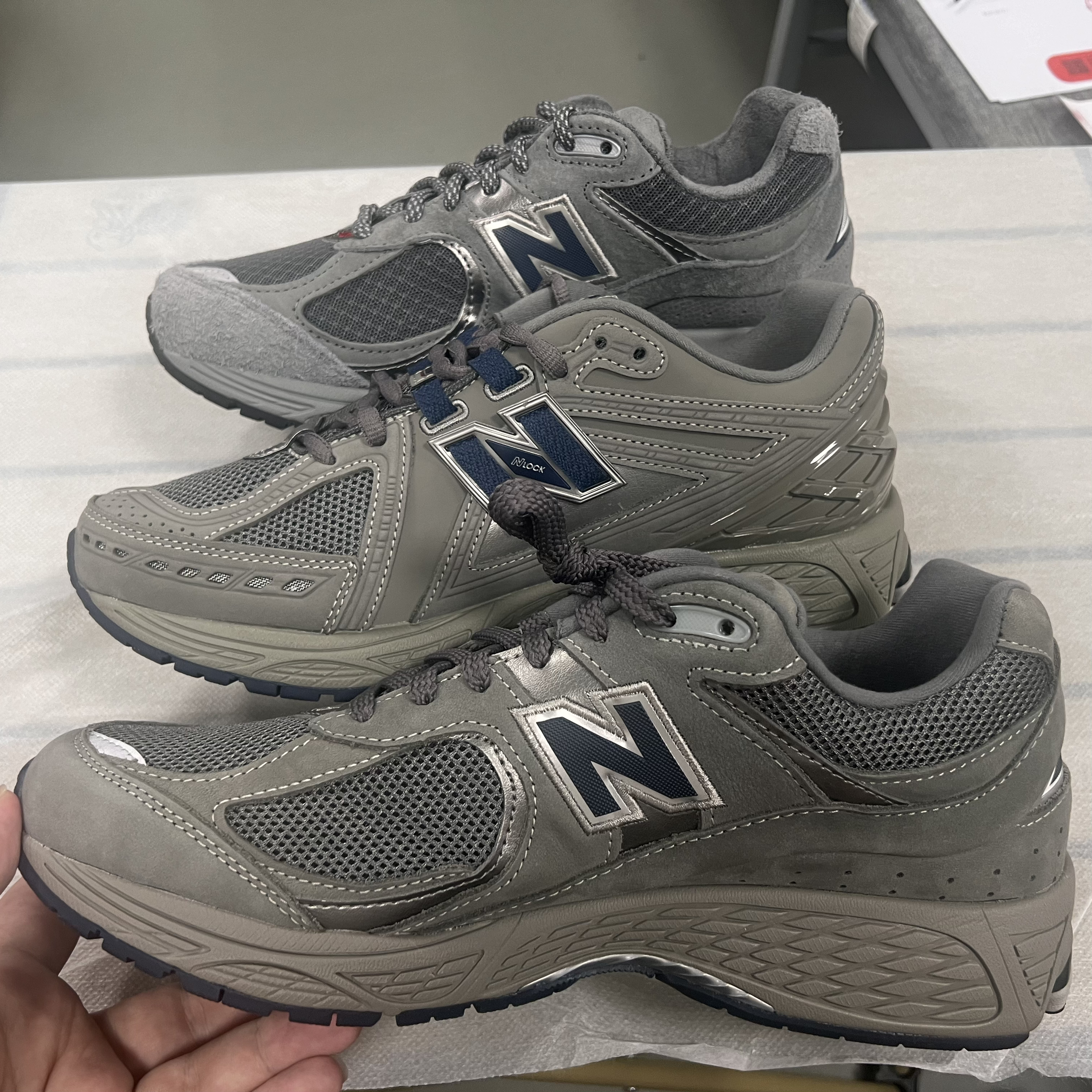 大学开学的第一双鞋-nb经典款2002/1906和2002r新品对比