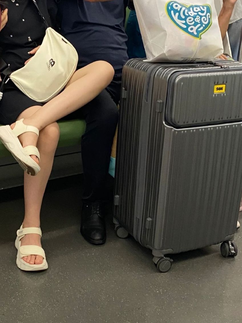 行李箱还得这款