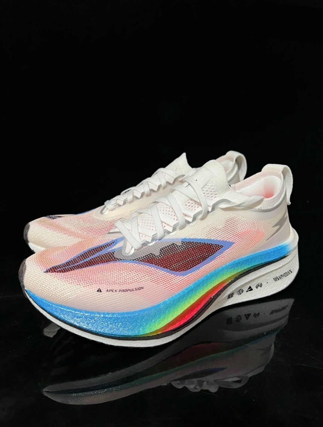 学生党热门跑鞋推荐——飞电4C