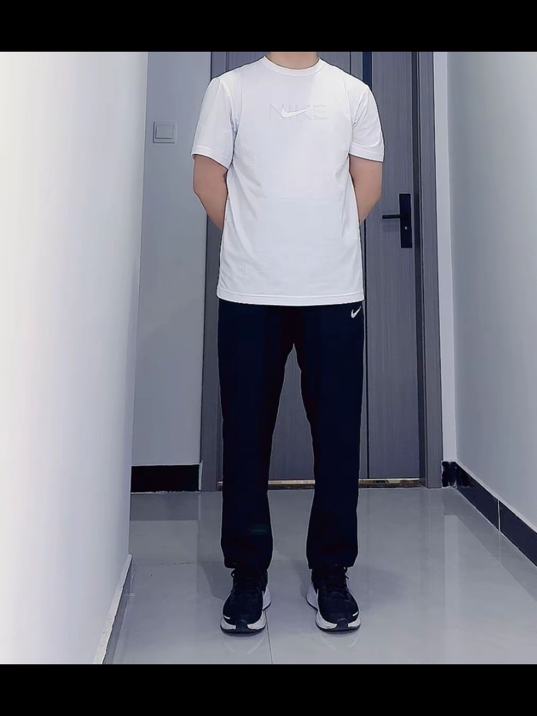 💥爆款来袭！这条Nike Dri-Fit健身训练梭织简约直筒快干透气运动长裤，你真的不入手一条吗？