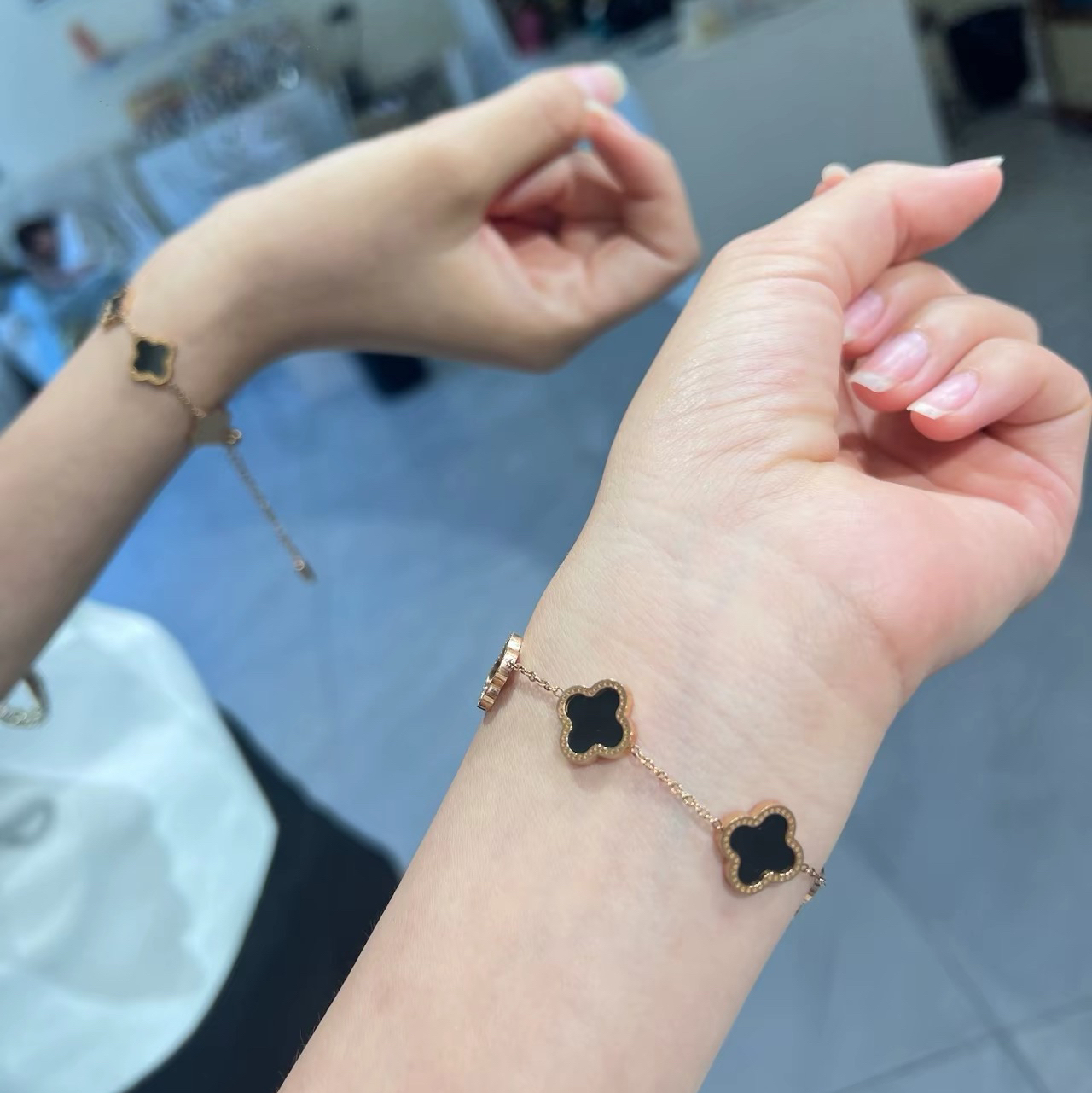 哦莫 没有女孩不喜欢幸运🍀四叶草吧
什么