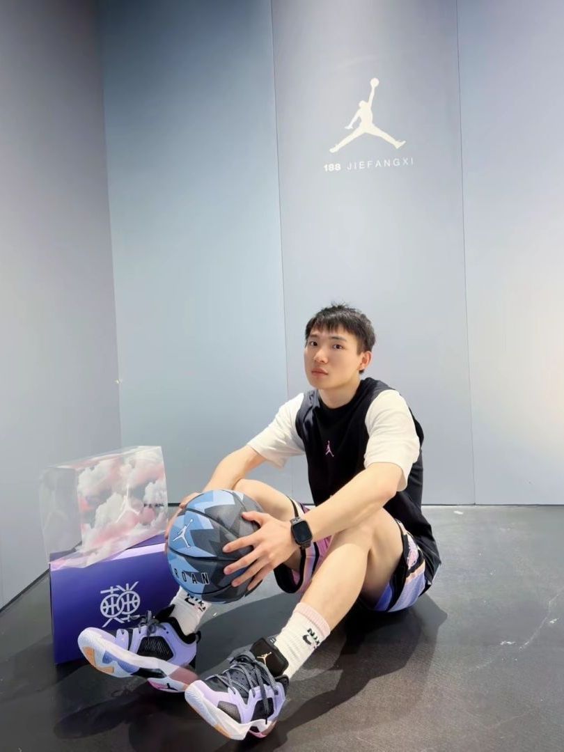 💦💦Jordan Brand 夏季款速干运动针织坎肩上衣，真的太适合健身穿啦！🌟
