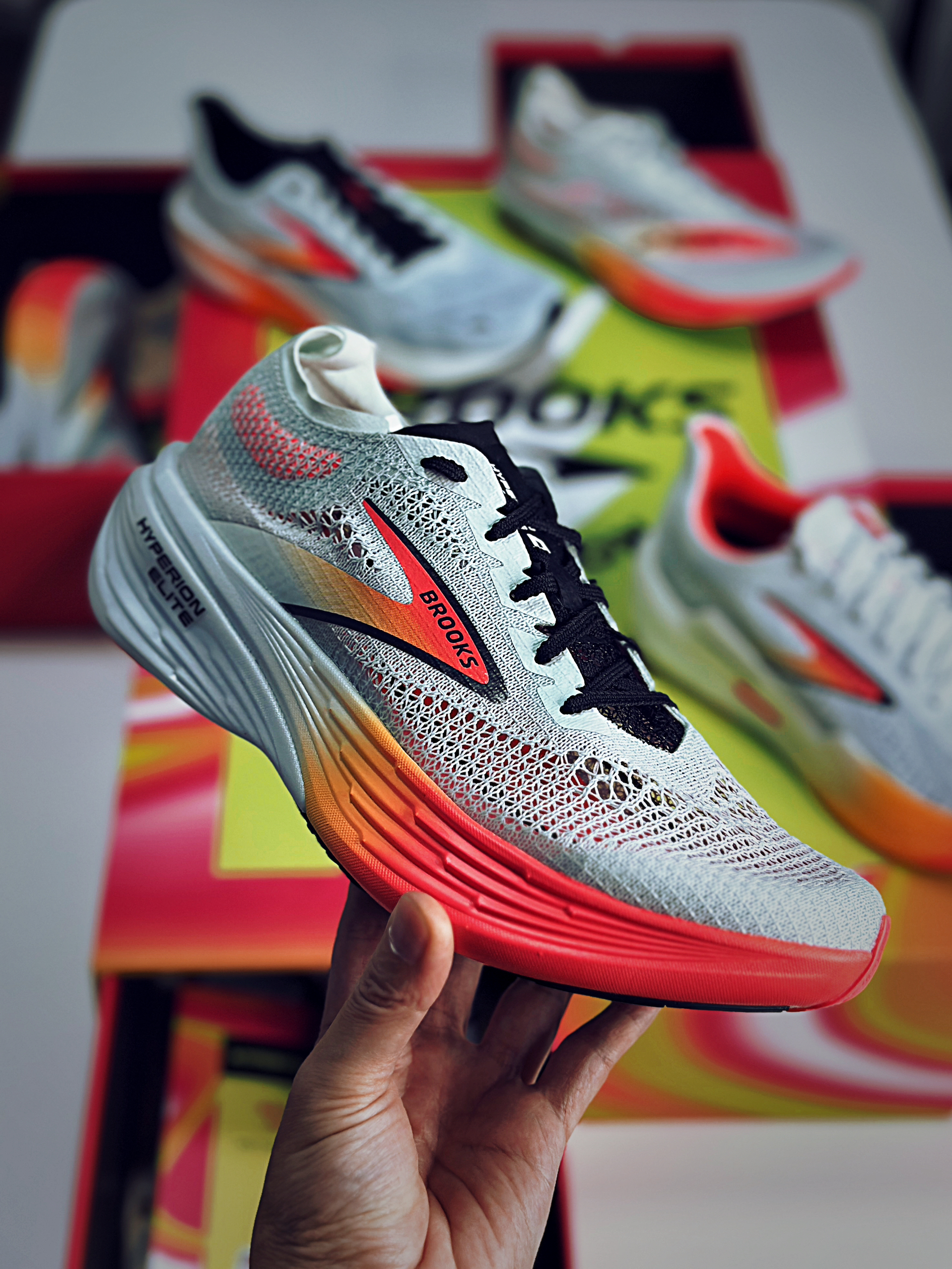 Brooks Hyperion Hous