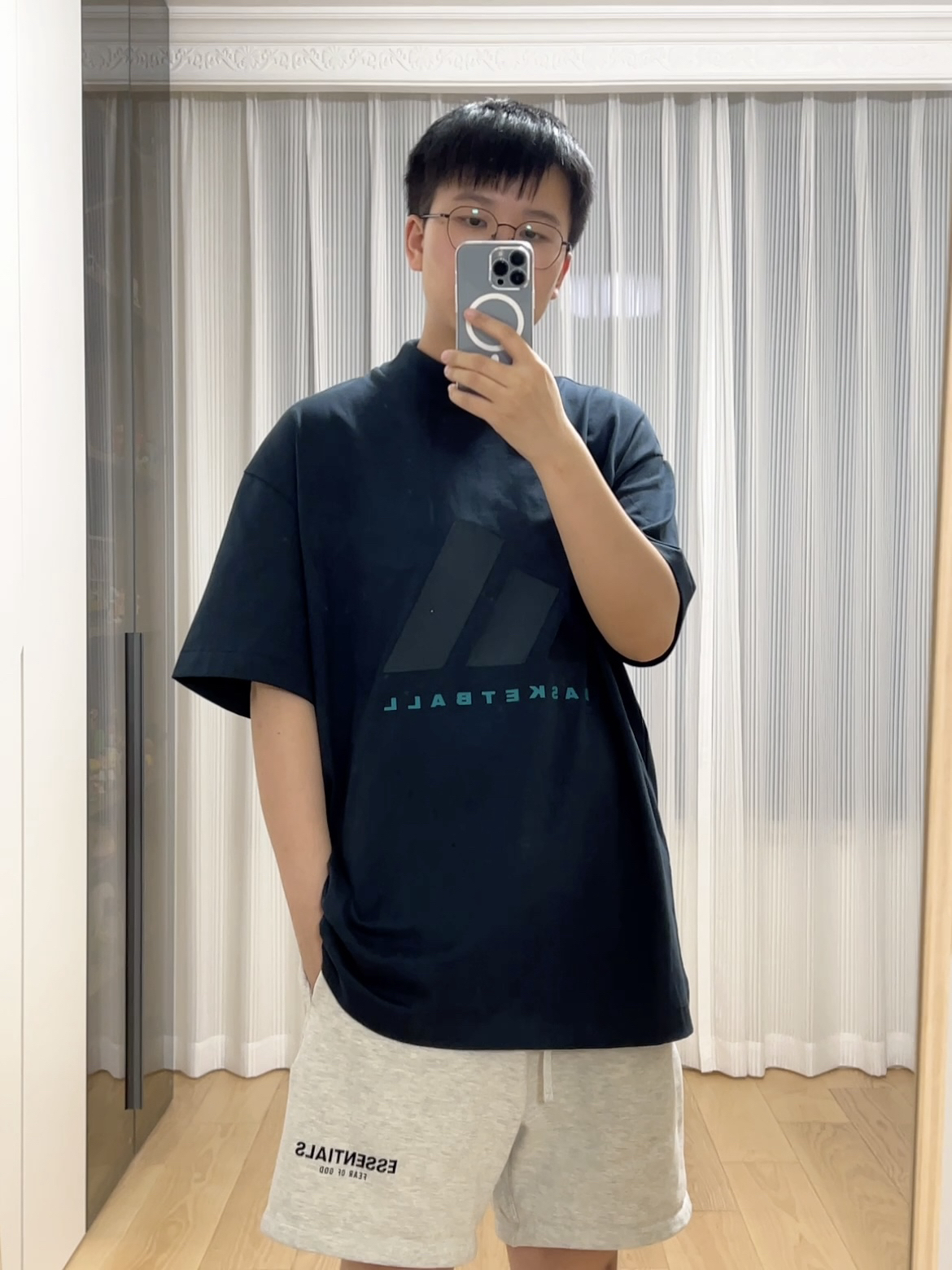 ootd | 把巴味T穿个遍