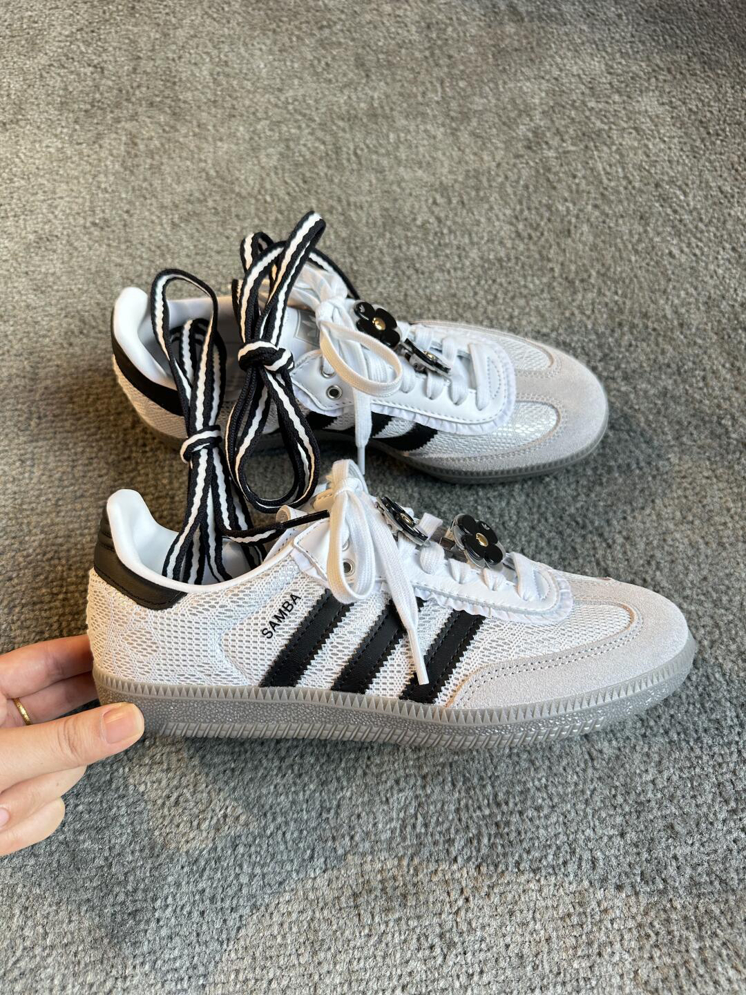 Adidas samba蕾丝&银色风